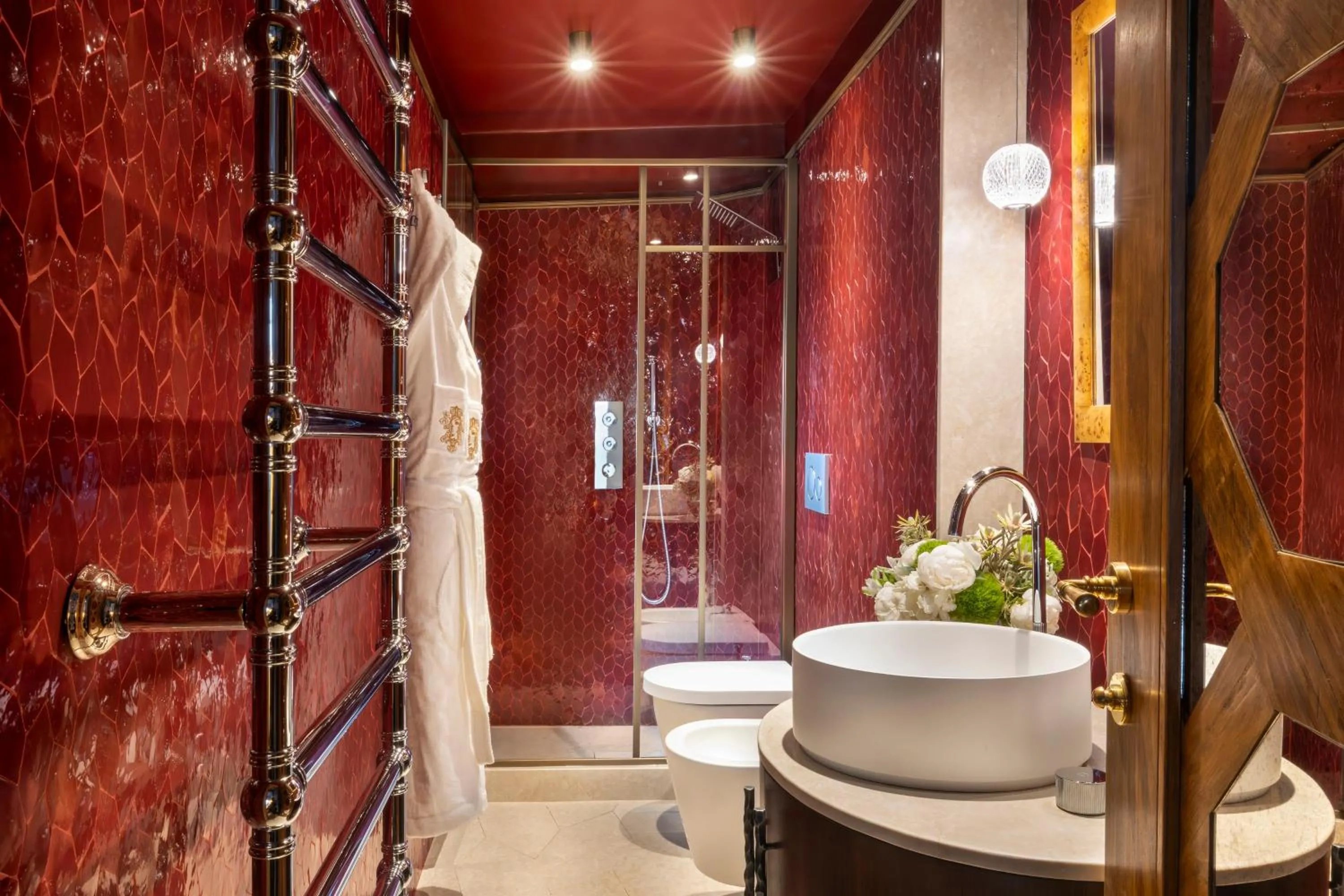 Shower in The James Suite Hotel Firenze 1564 - Small Luxury Hotels of the World