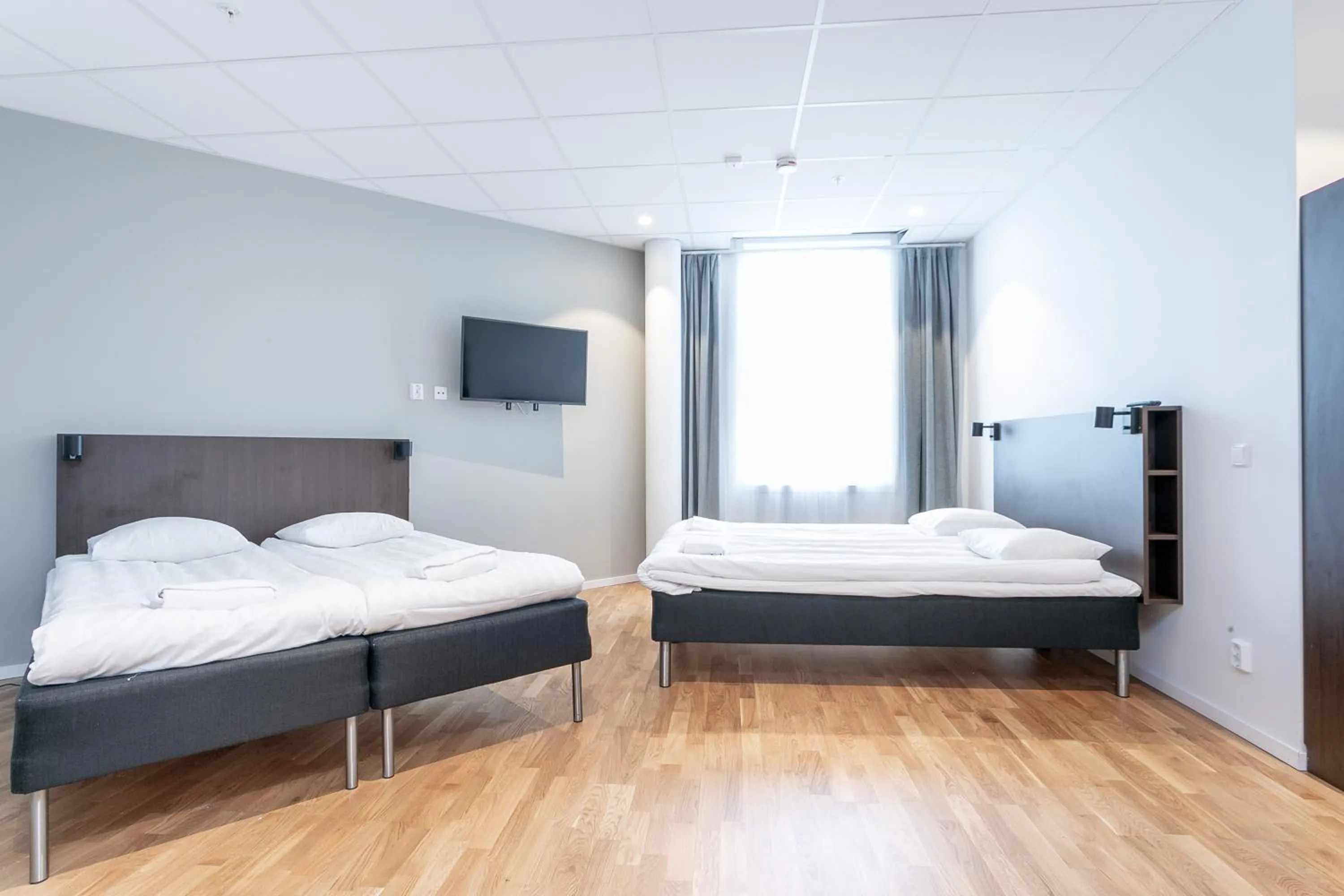 Bed in ApartDirect Arlandastad