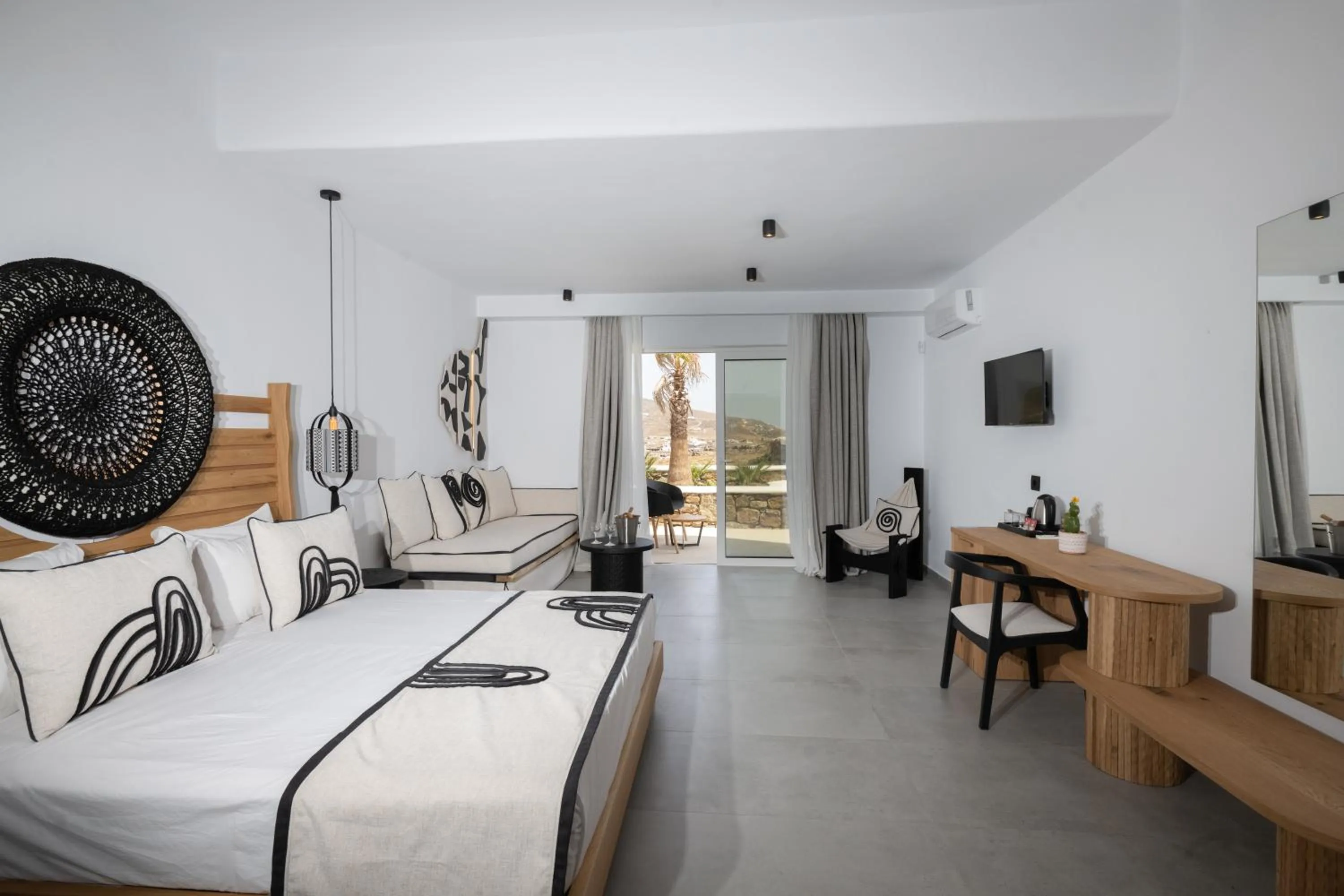 Bed in Le Palme Mykonos