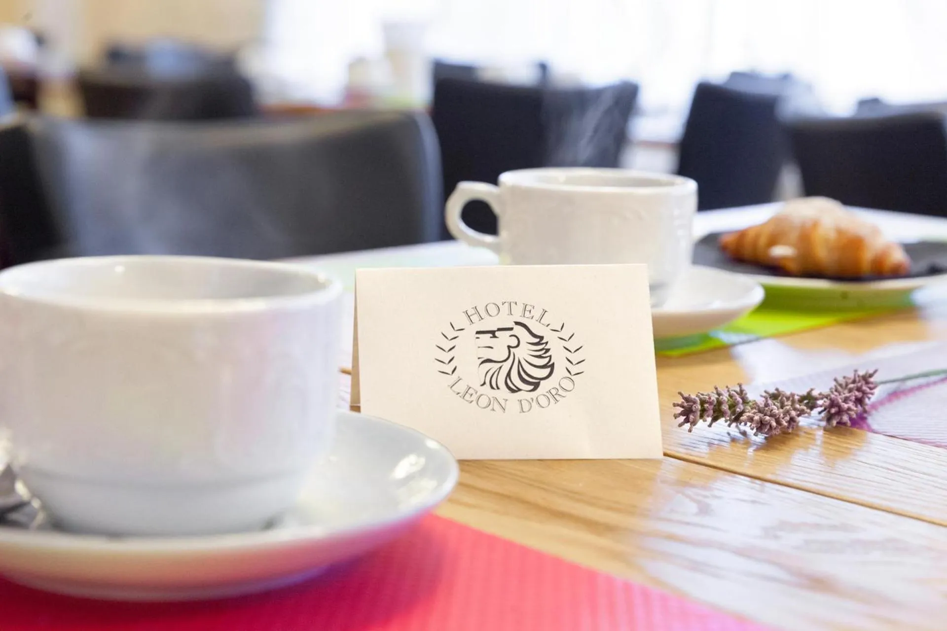 Breakfast in Hotel Leon d'Oro