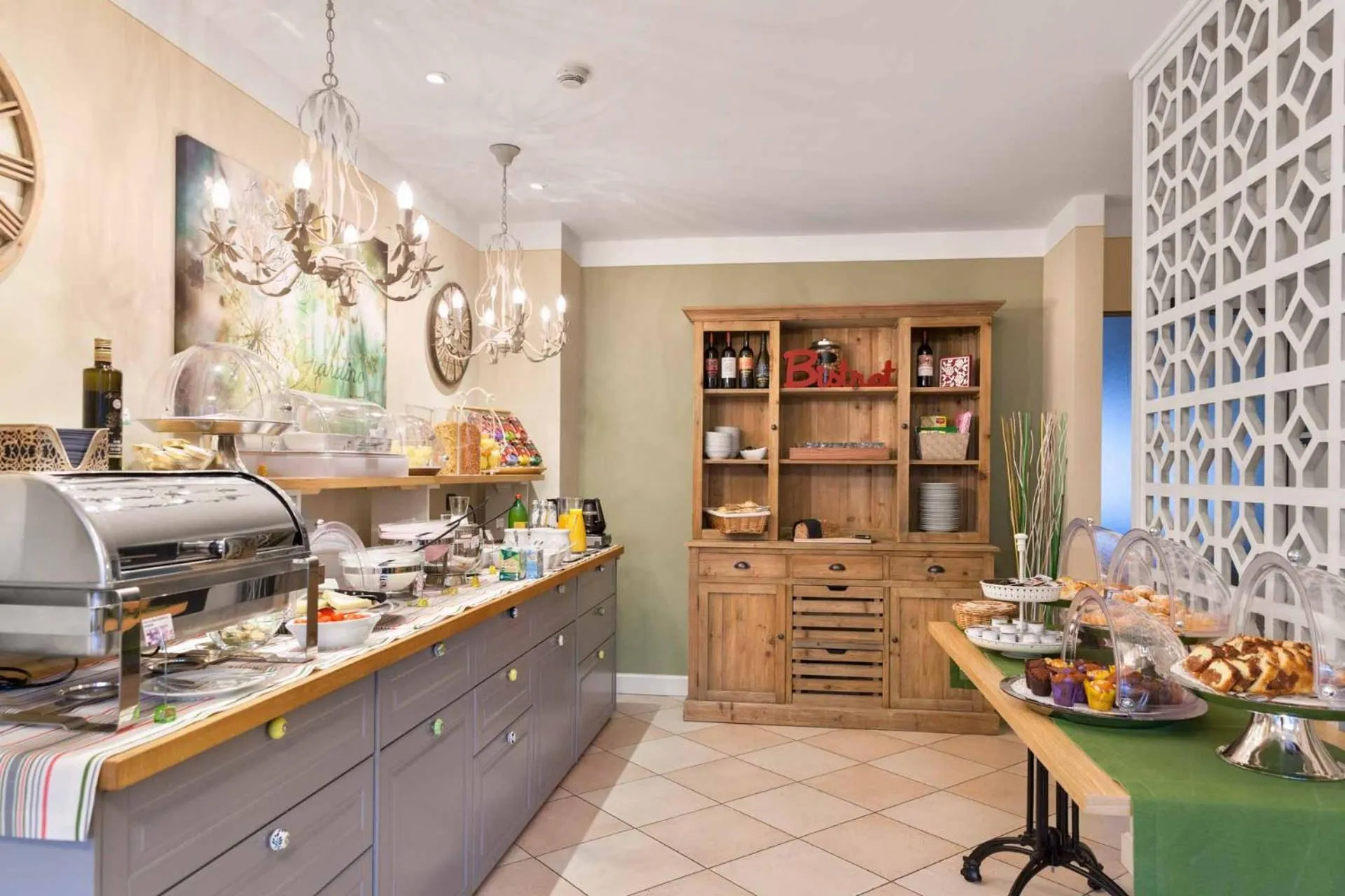 Breakfast in Hotel Leon d'Oro