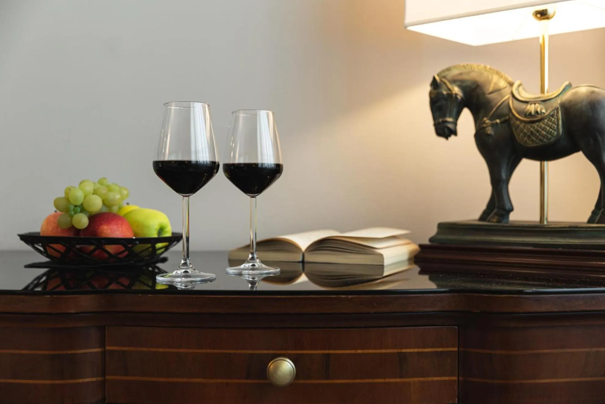 Seating area in Hotel Leon d'Oro