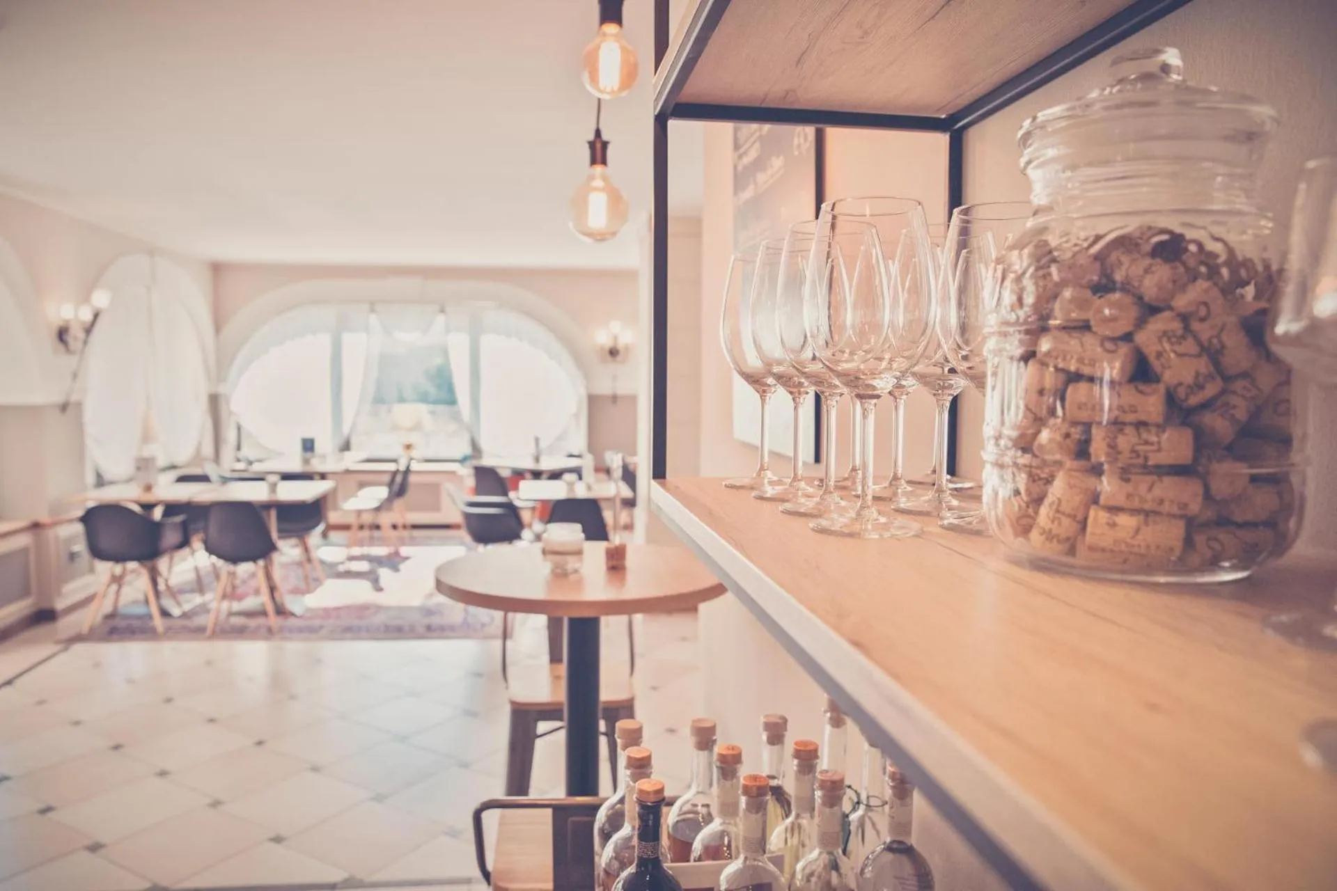 Communal lounge/ TV room in Hotel Leon d'Oro