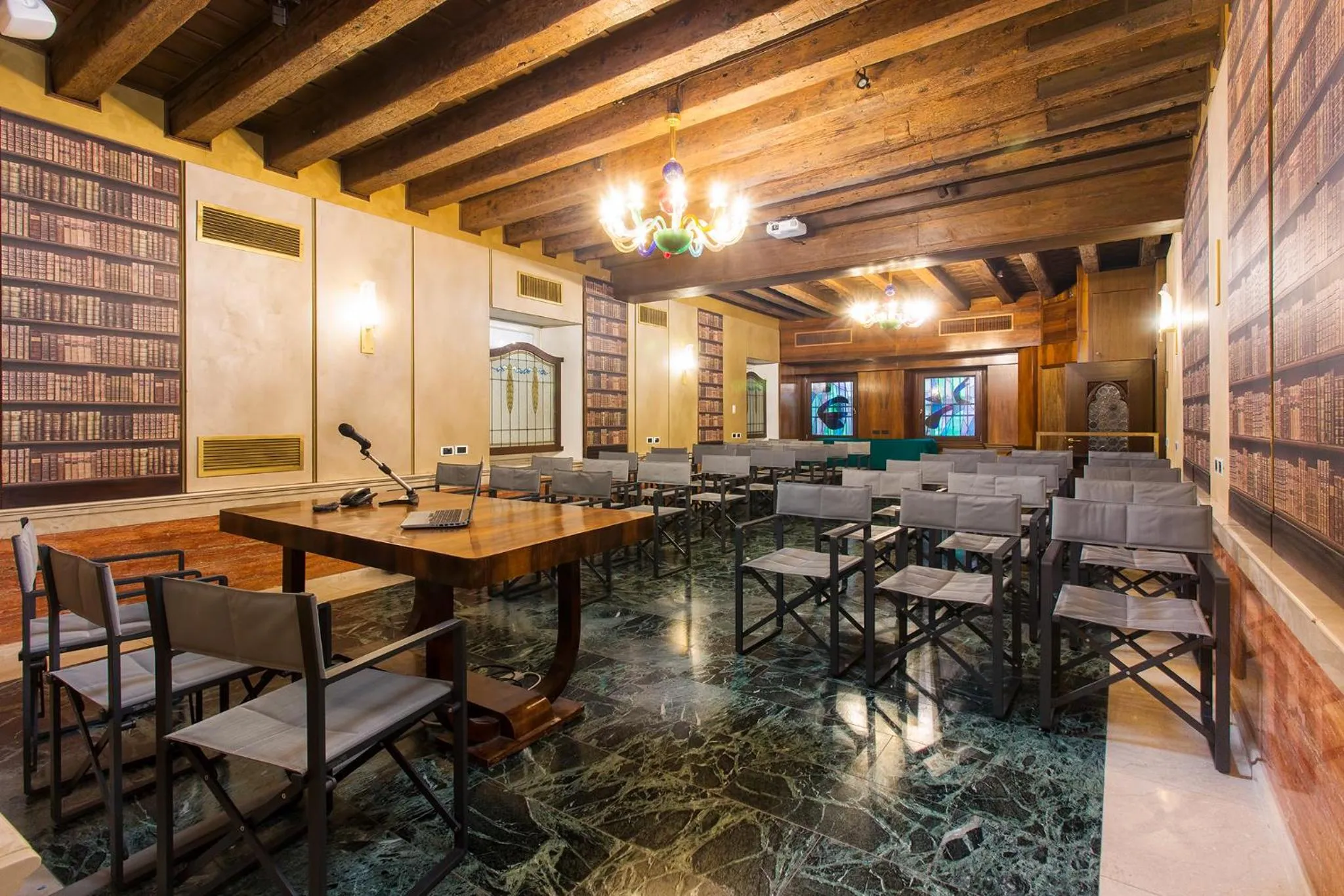 Meeting/conference room in Hotel Saturnia & International