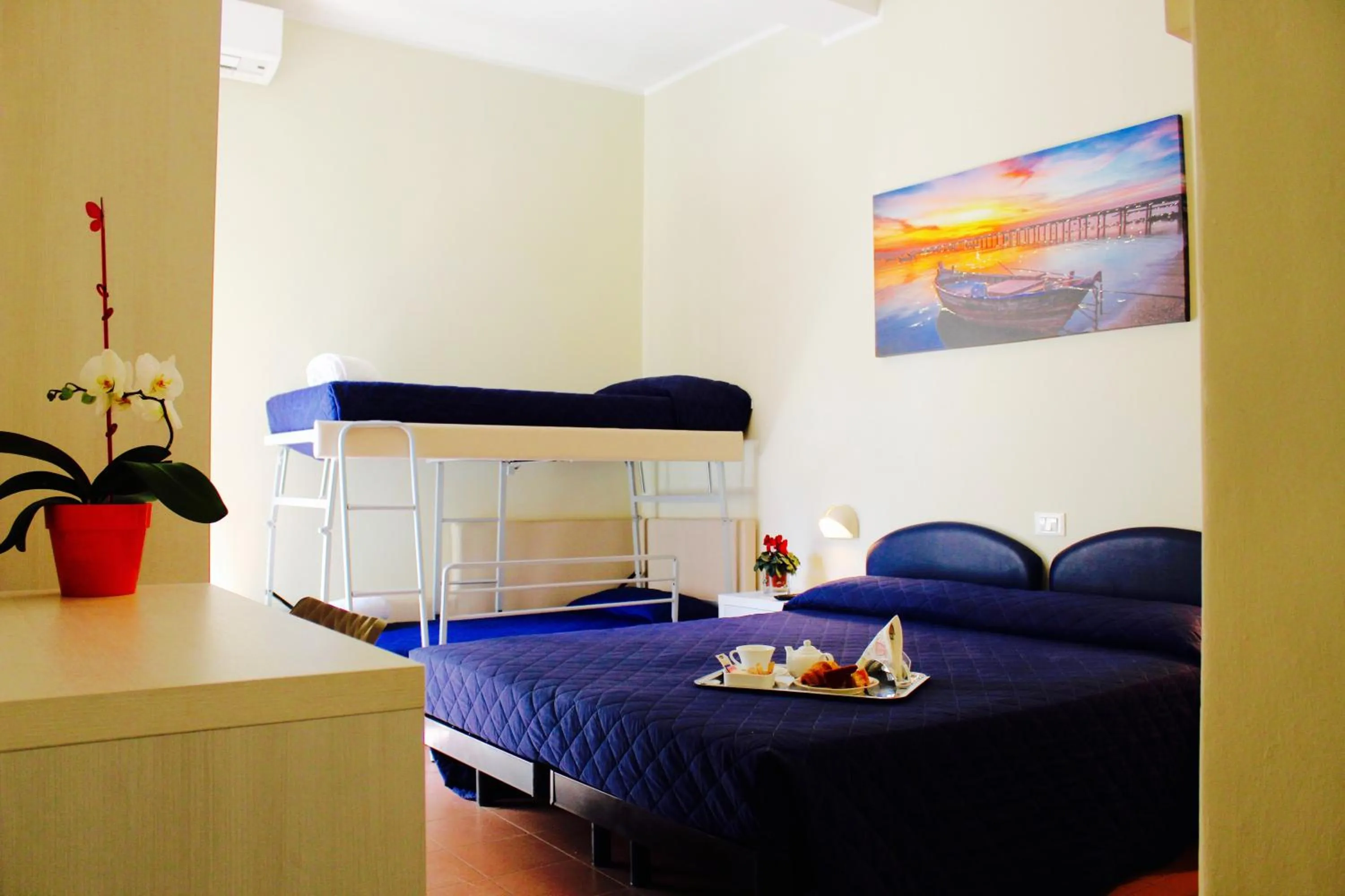 Bedroom, Bed in Hotel Fedora Rimini