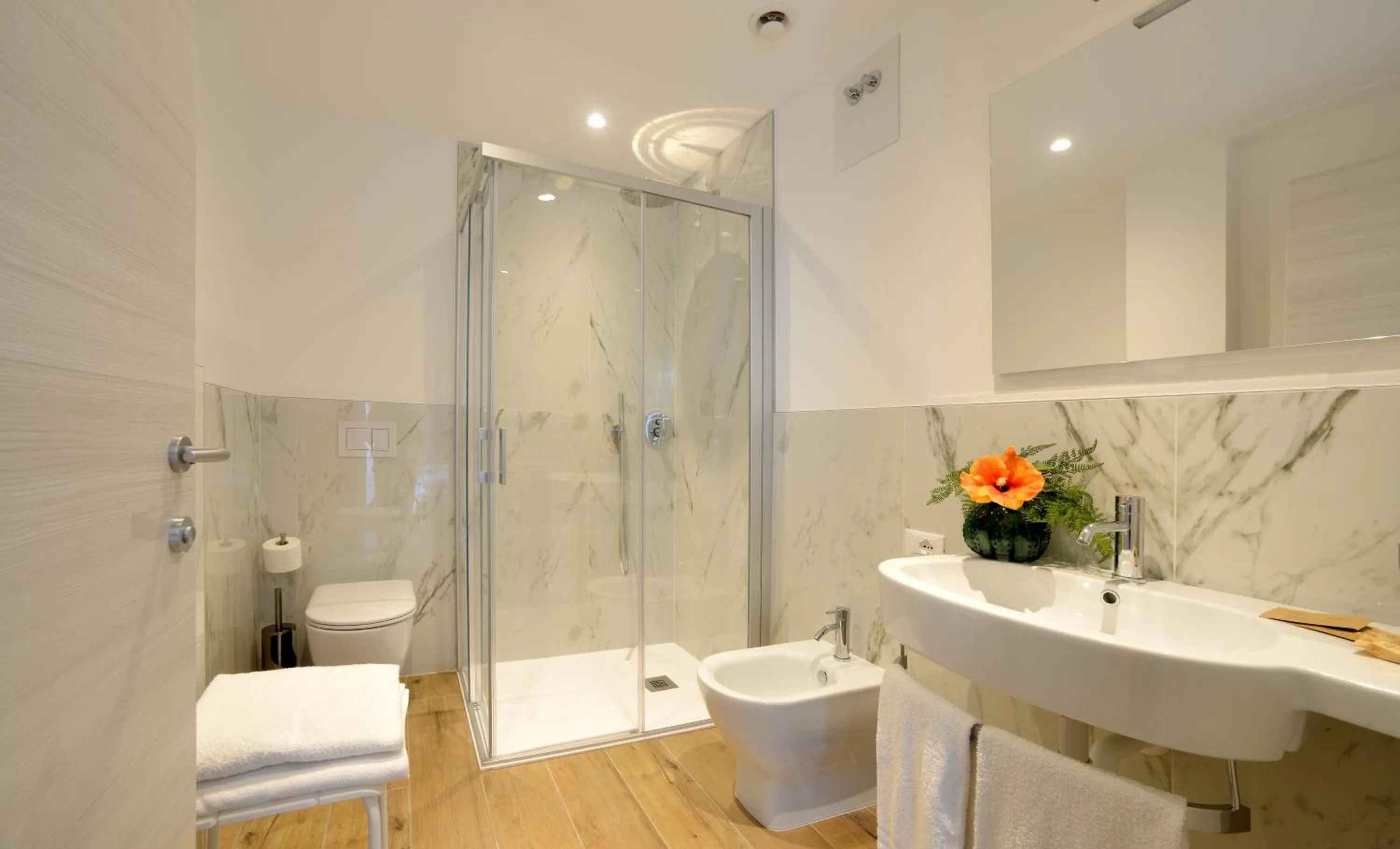 Bathroom in Alla Pergola