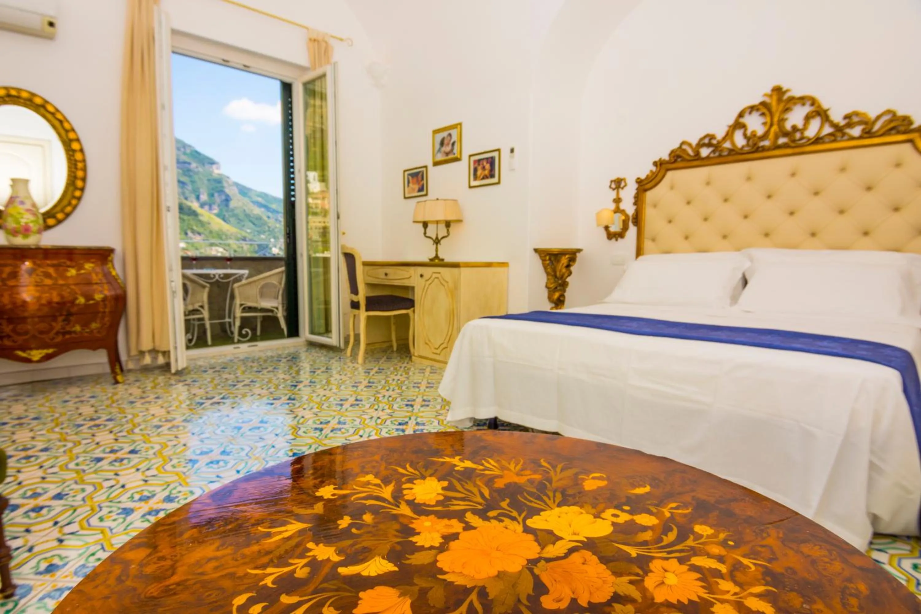 Photo of the whole room, Bed in Hotel Reginella