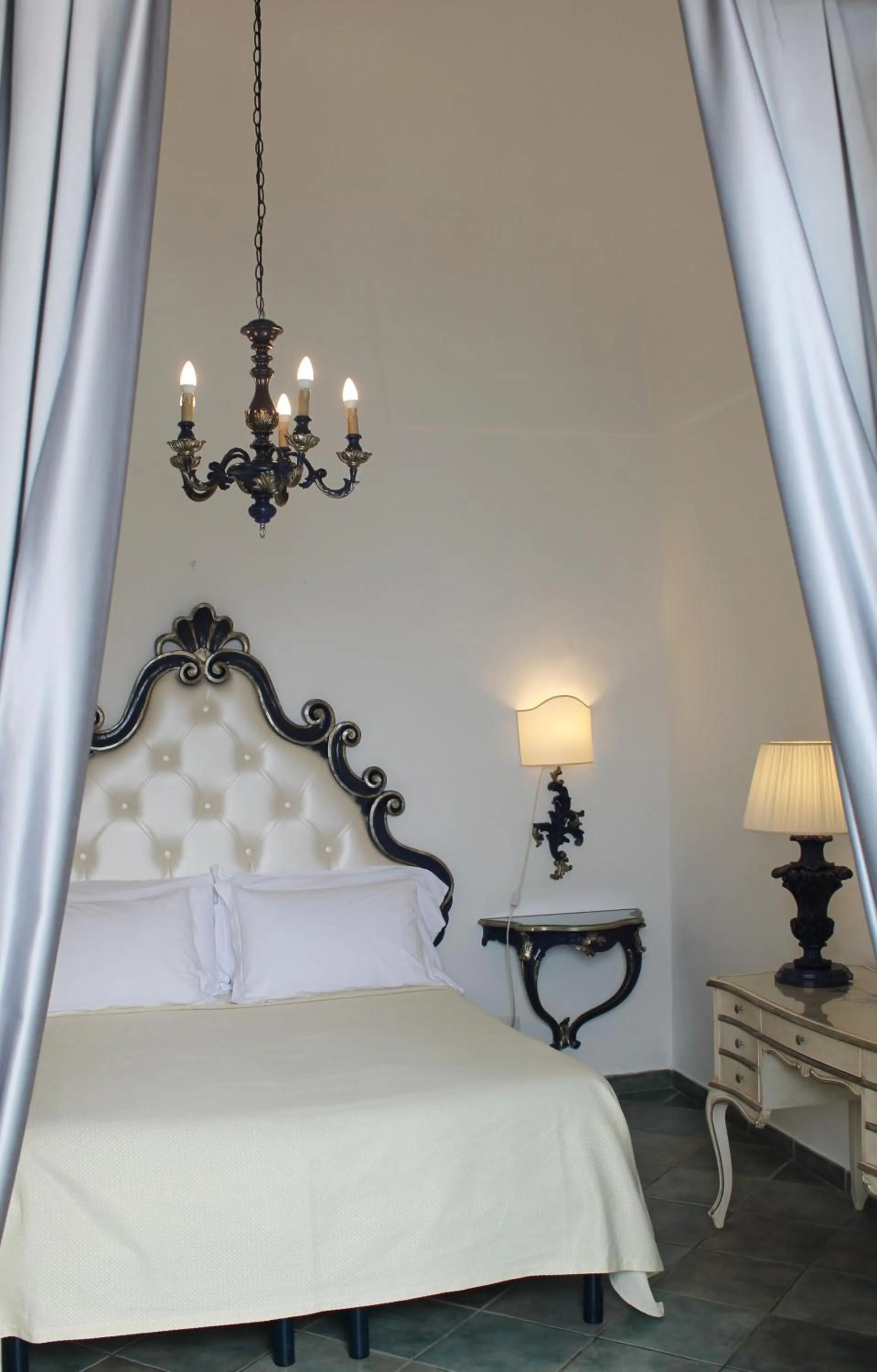 Bedroom, Bed in Hotel Reginella