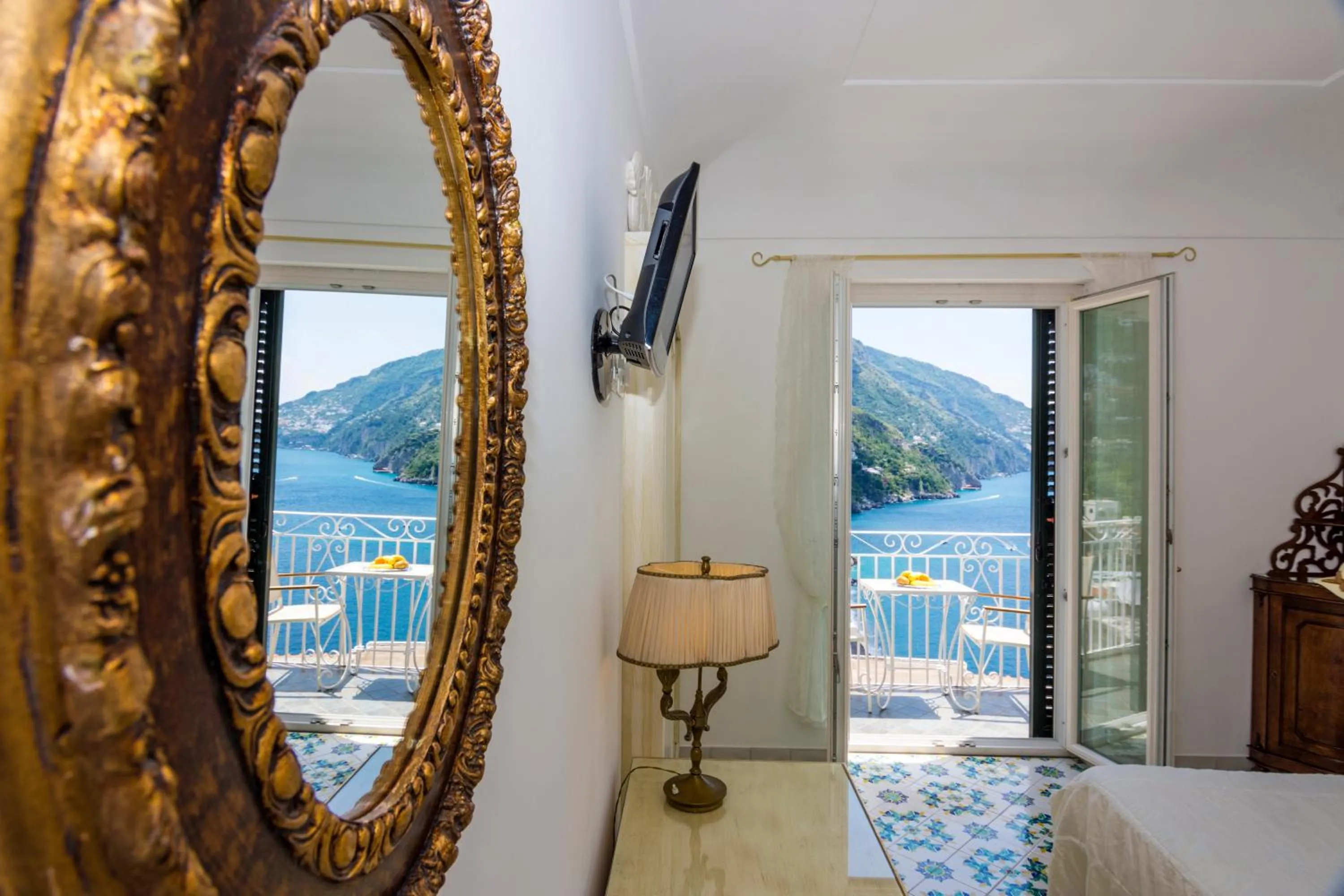 Decorative detail in Hotel Reginella