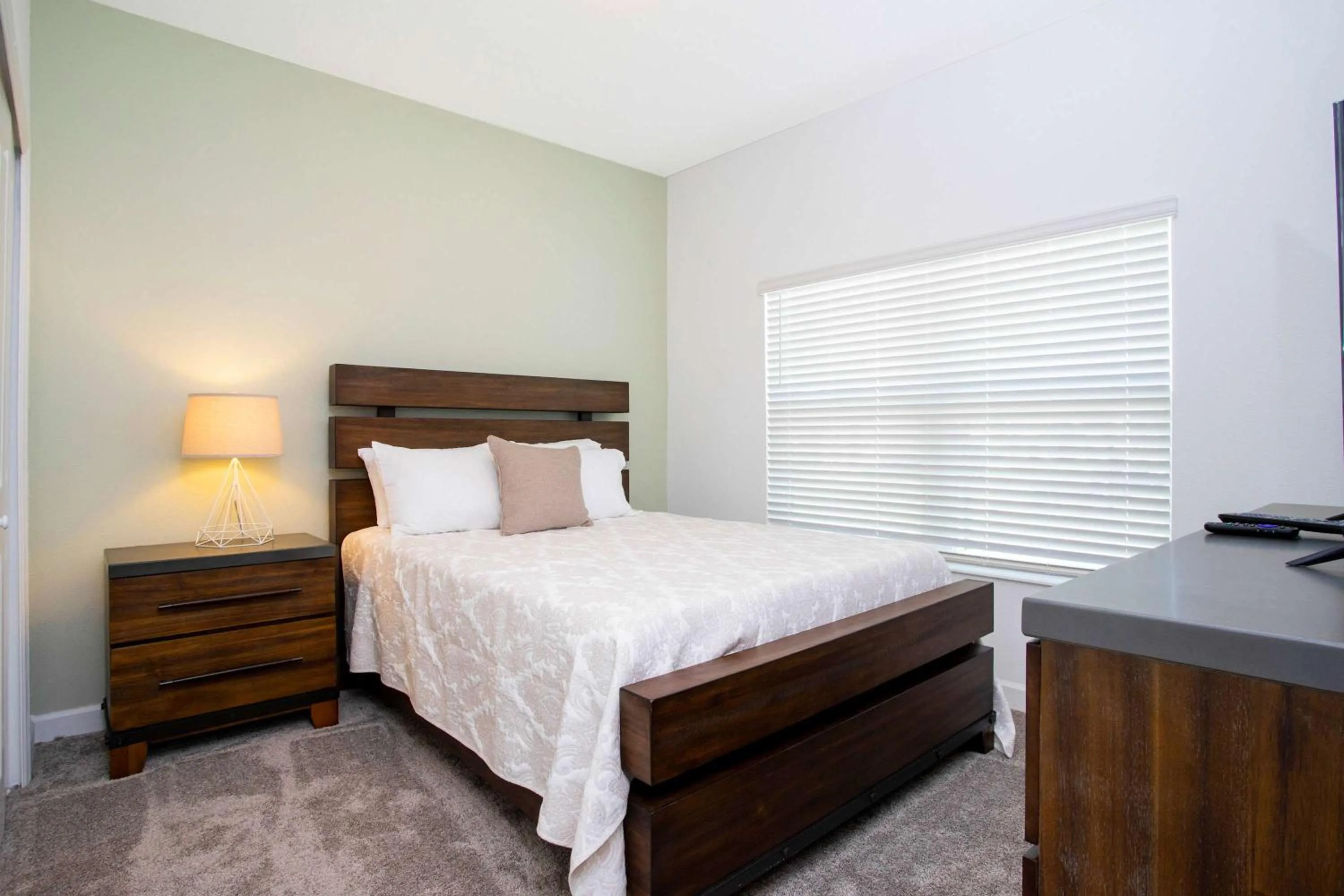 Bed in Gorgeous 5 Bd w/ Pool Close to Disney @ Champions Gate 948