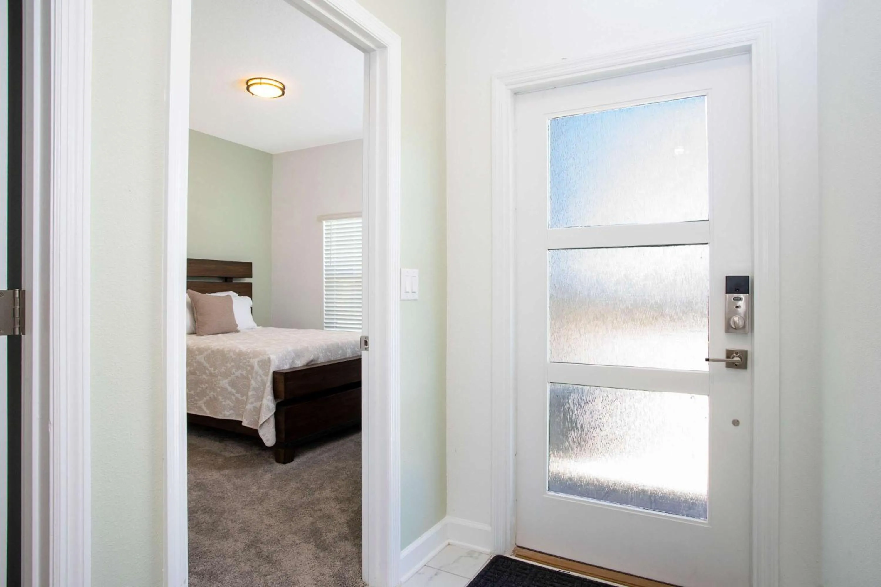 Bed in Gorgeous 5 Bd w/ Pool Close to Disney @ Champions Gate 948