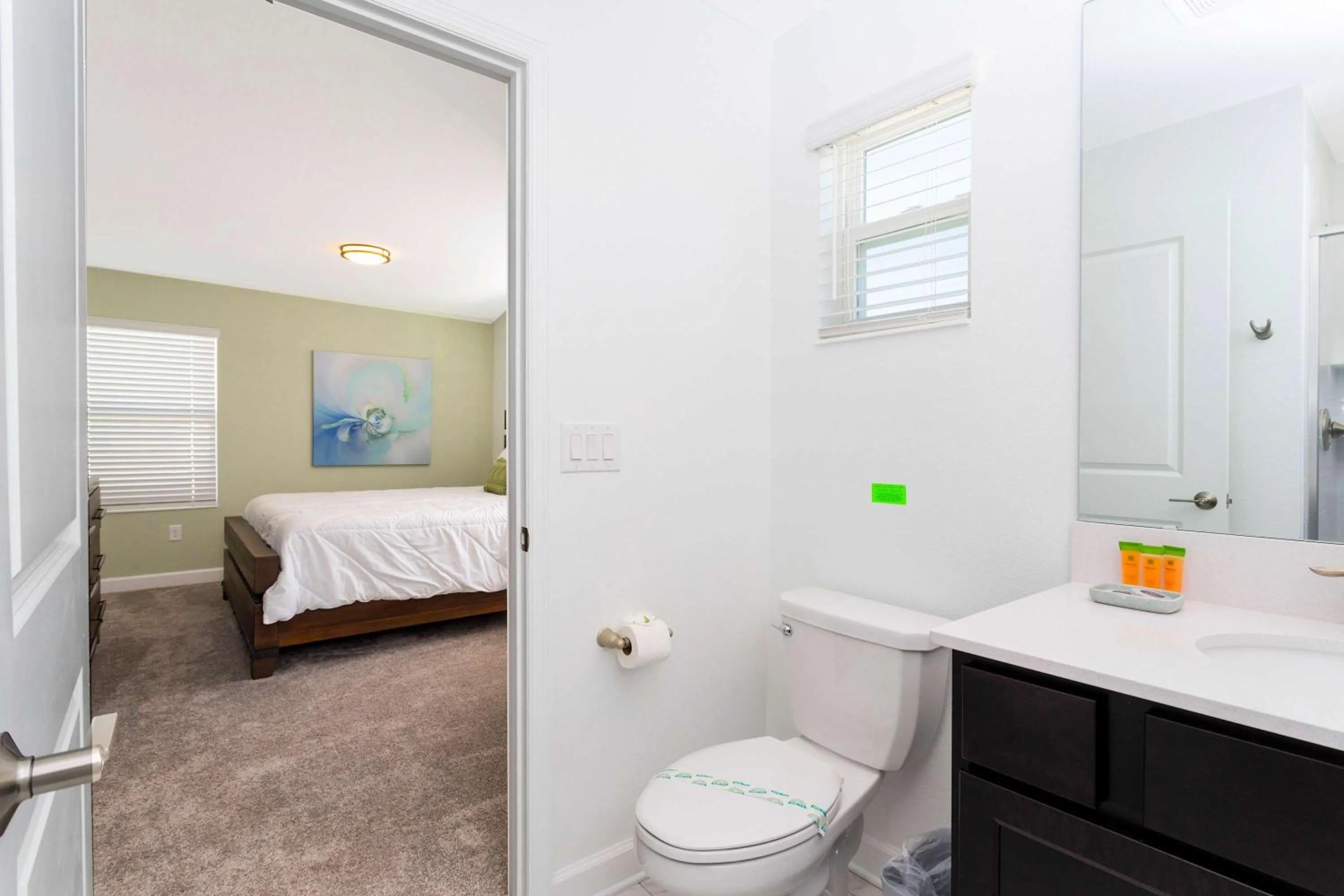 Bed in Gorgeous 5 Bd w/ Pool Close to Disney @ Champions Gate 948