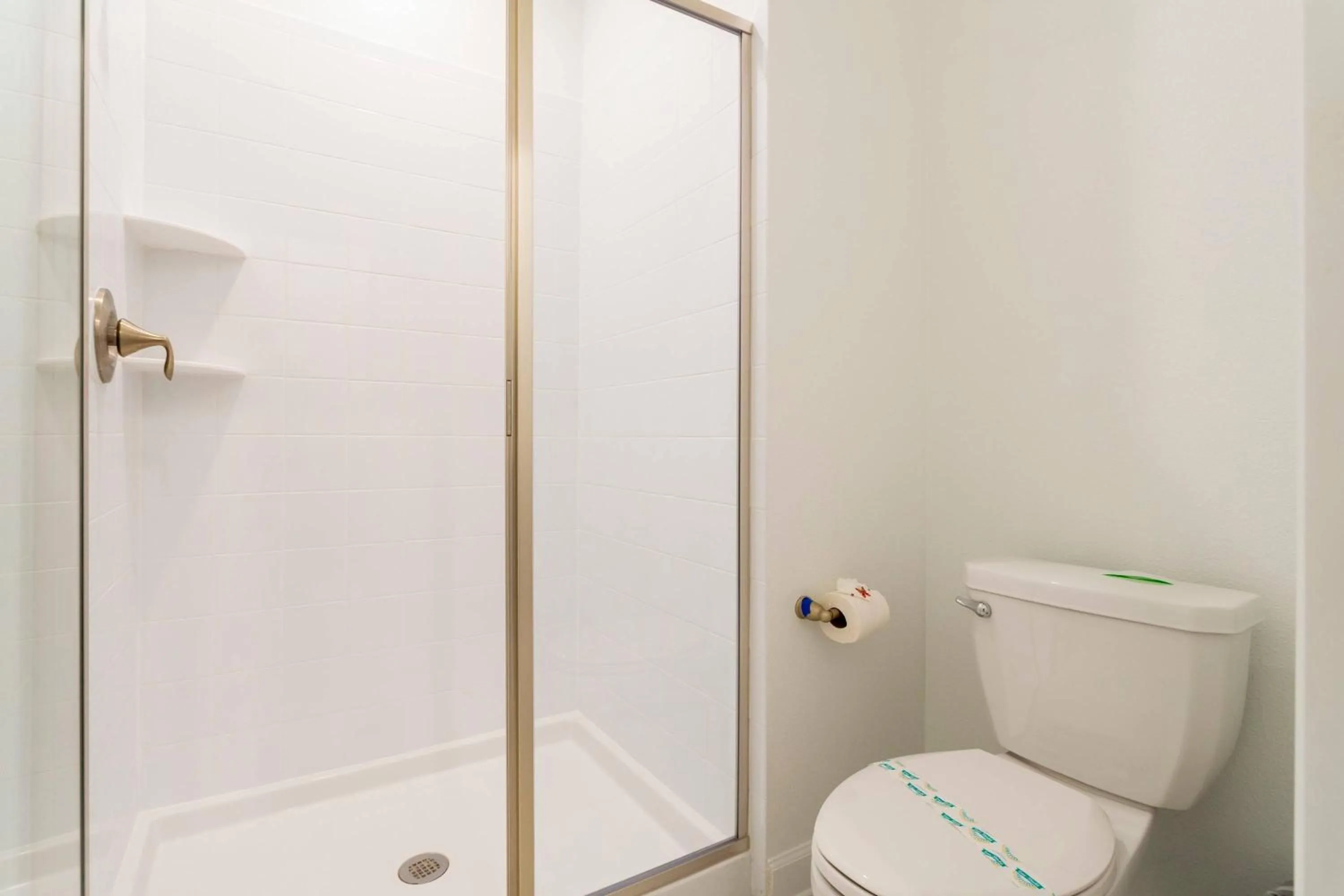 Gorgeous 5 Bd w/ Pool Close to Disney @ Champions Gate 948