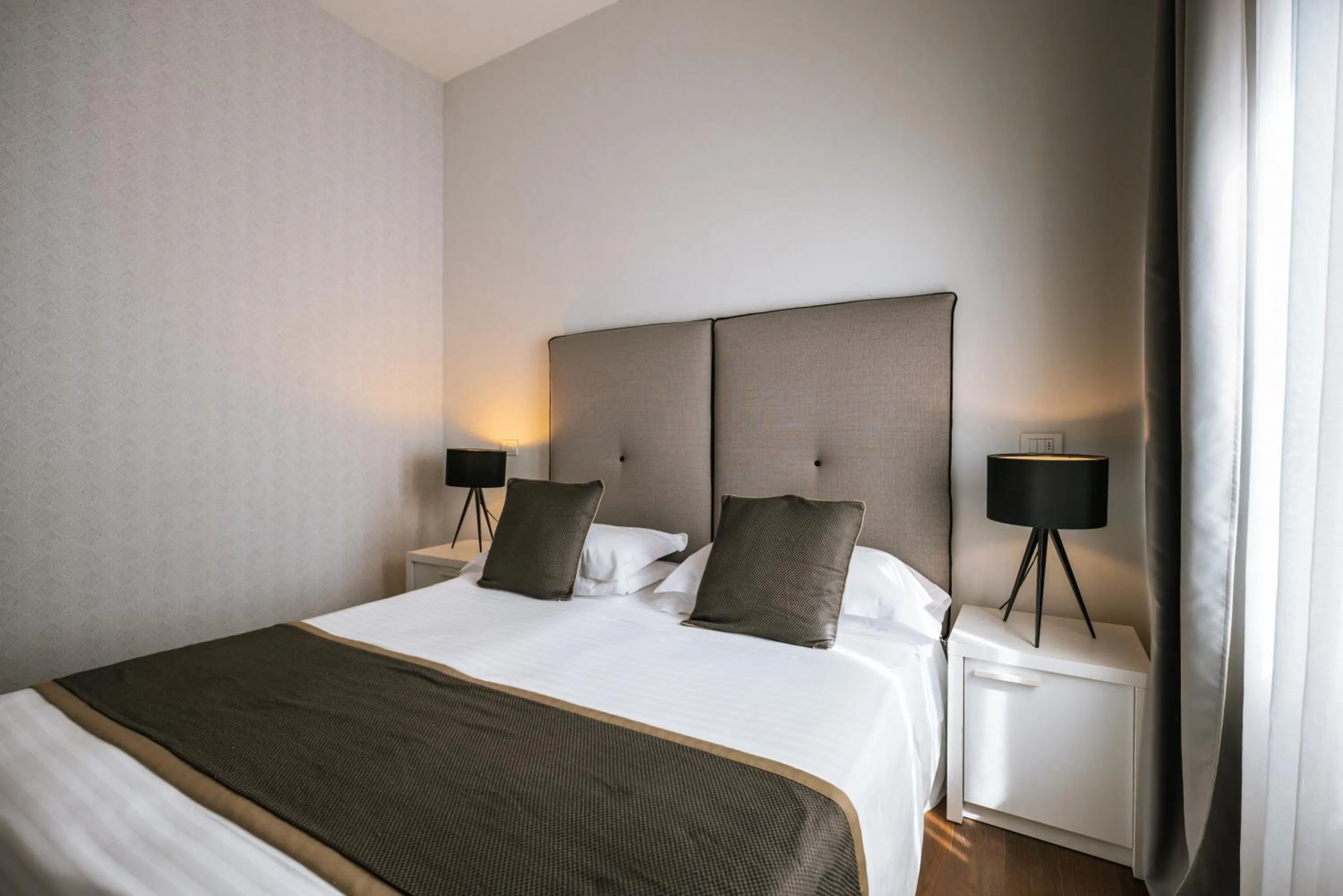 Bed in Hotel De La Ville