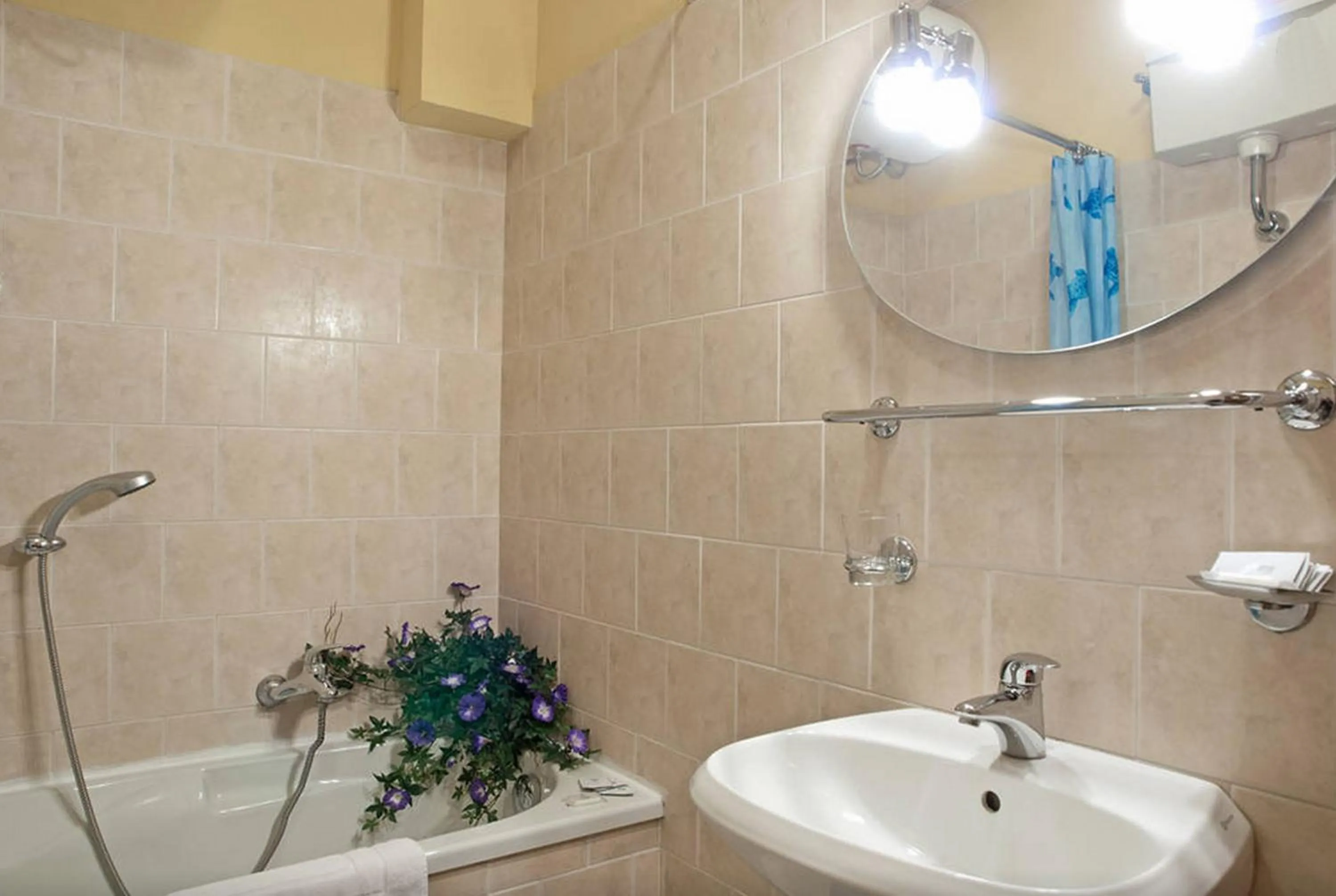 Bathroom in Argentiere Room Apartments