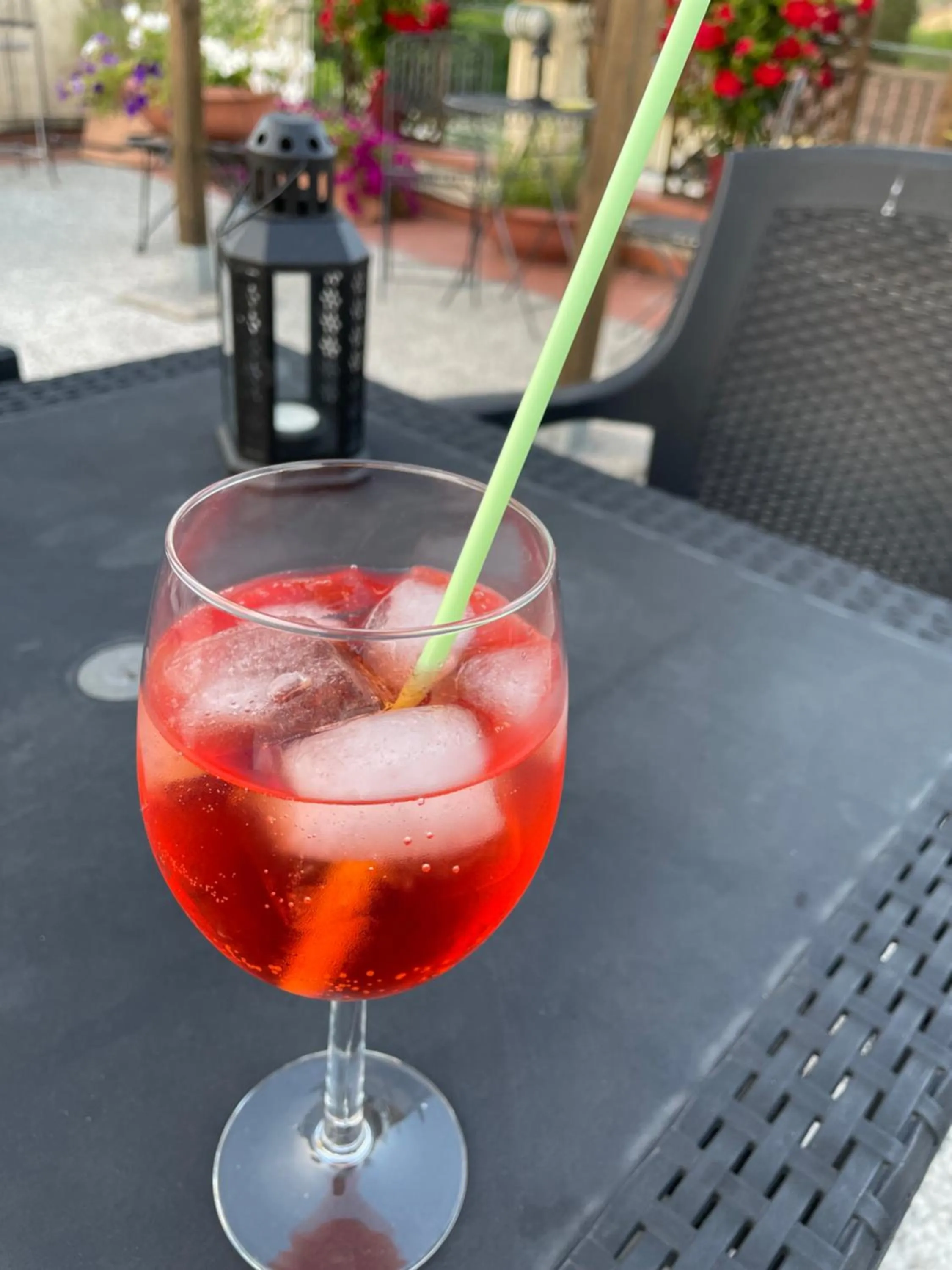 Food and drinks in Argentiere Room Apartments