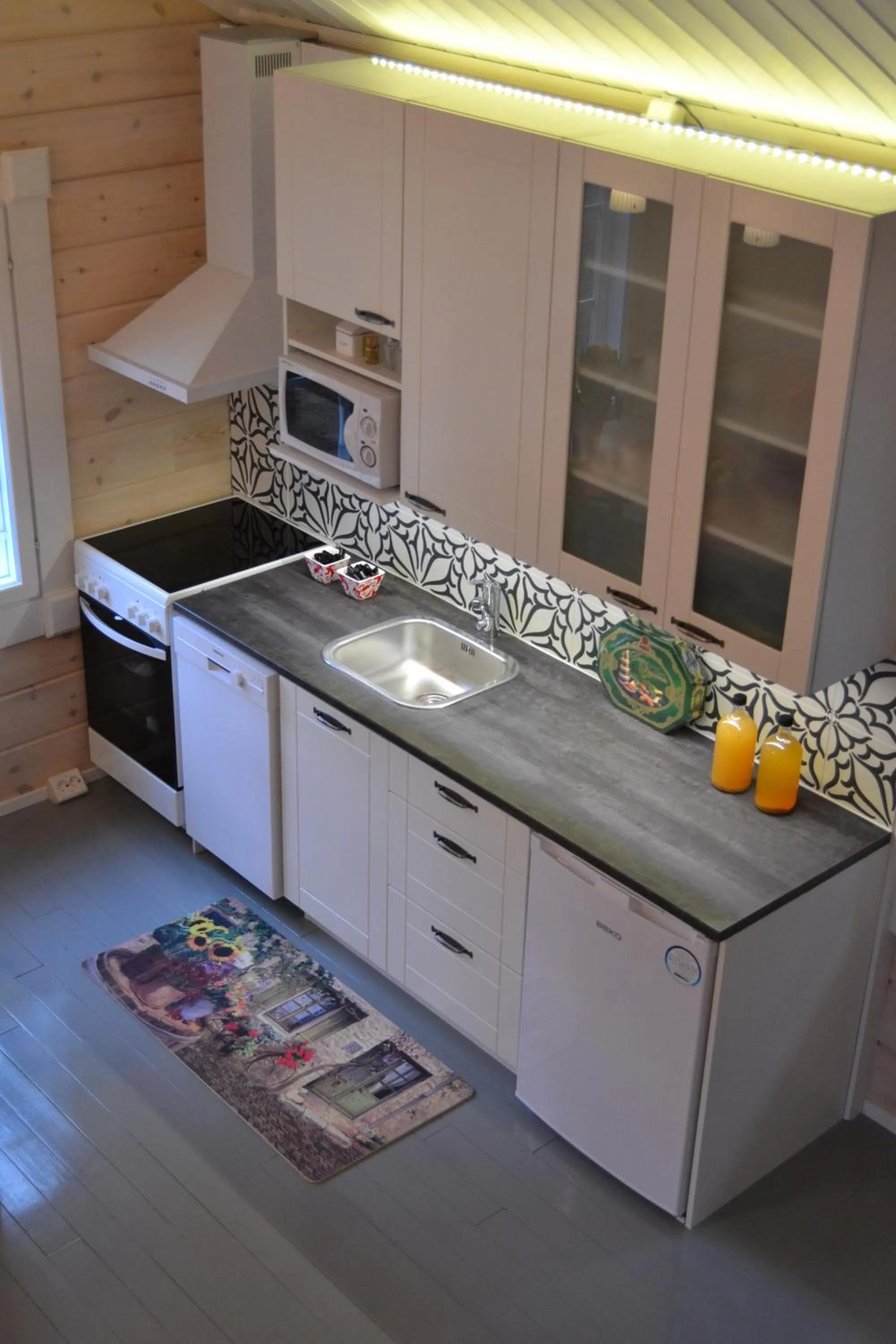 Kitchen or kitchenette in Pikku Torppa Cottage