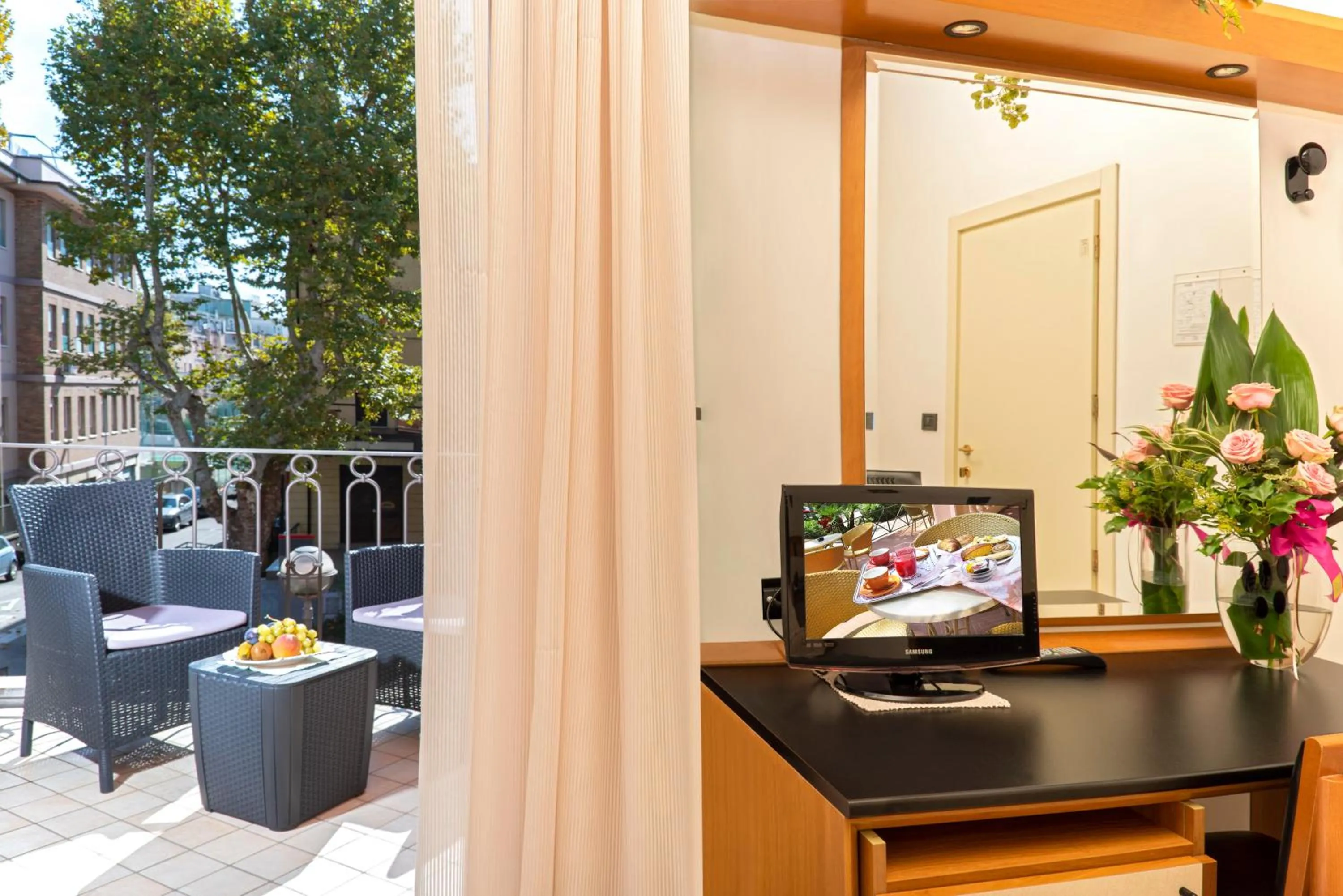 TV and multimedia in Hotel Villa Luigia