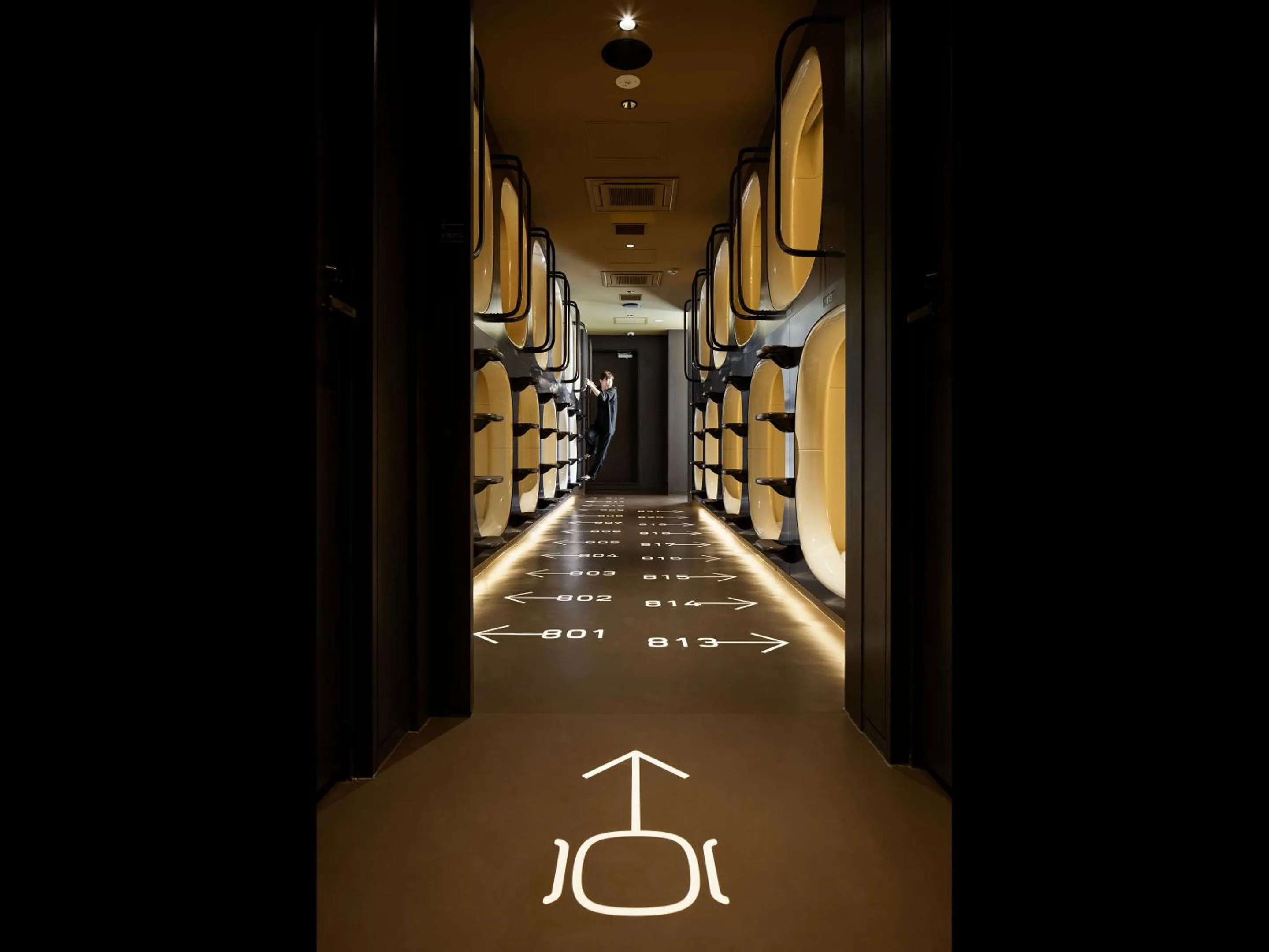 Photo of the whole room in 9h nine hours woman Shinjuku