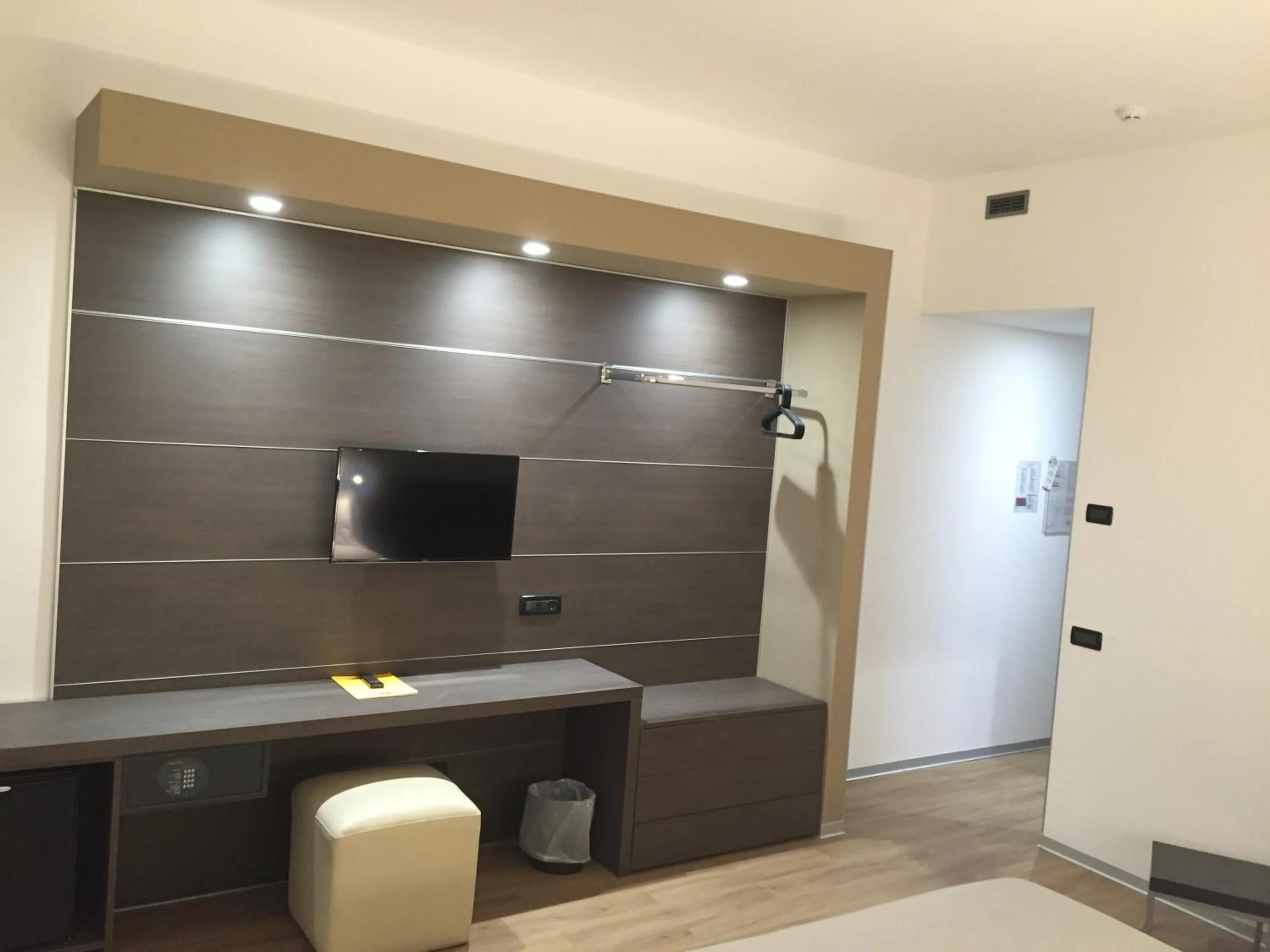 TV and multimedia in Hotel Al Cason