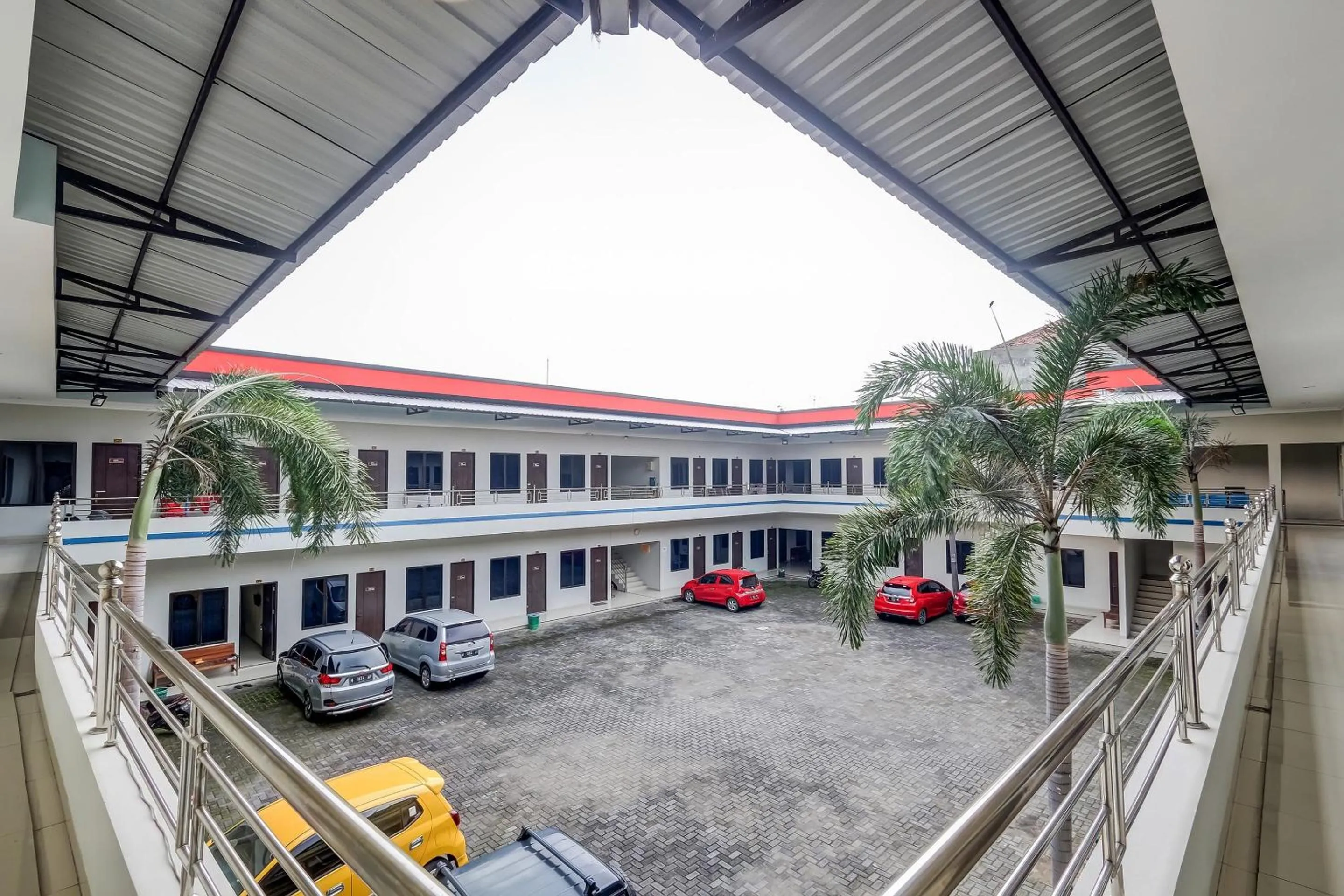 Lobby or reception in OYO 90927 Homestay Tentrem 2