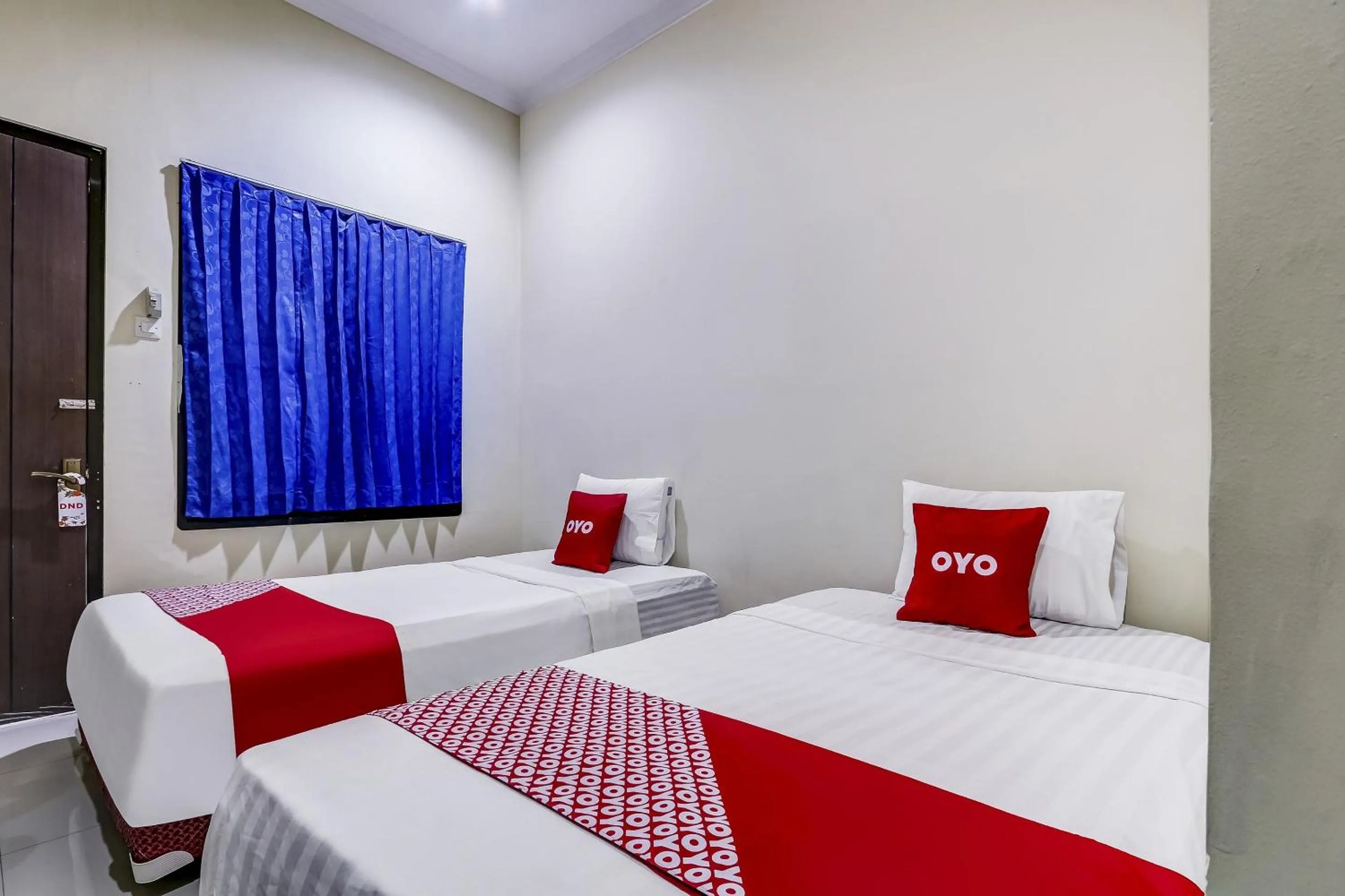 Bedroom in OYO 90927 Homestay Tentrem 2