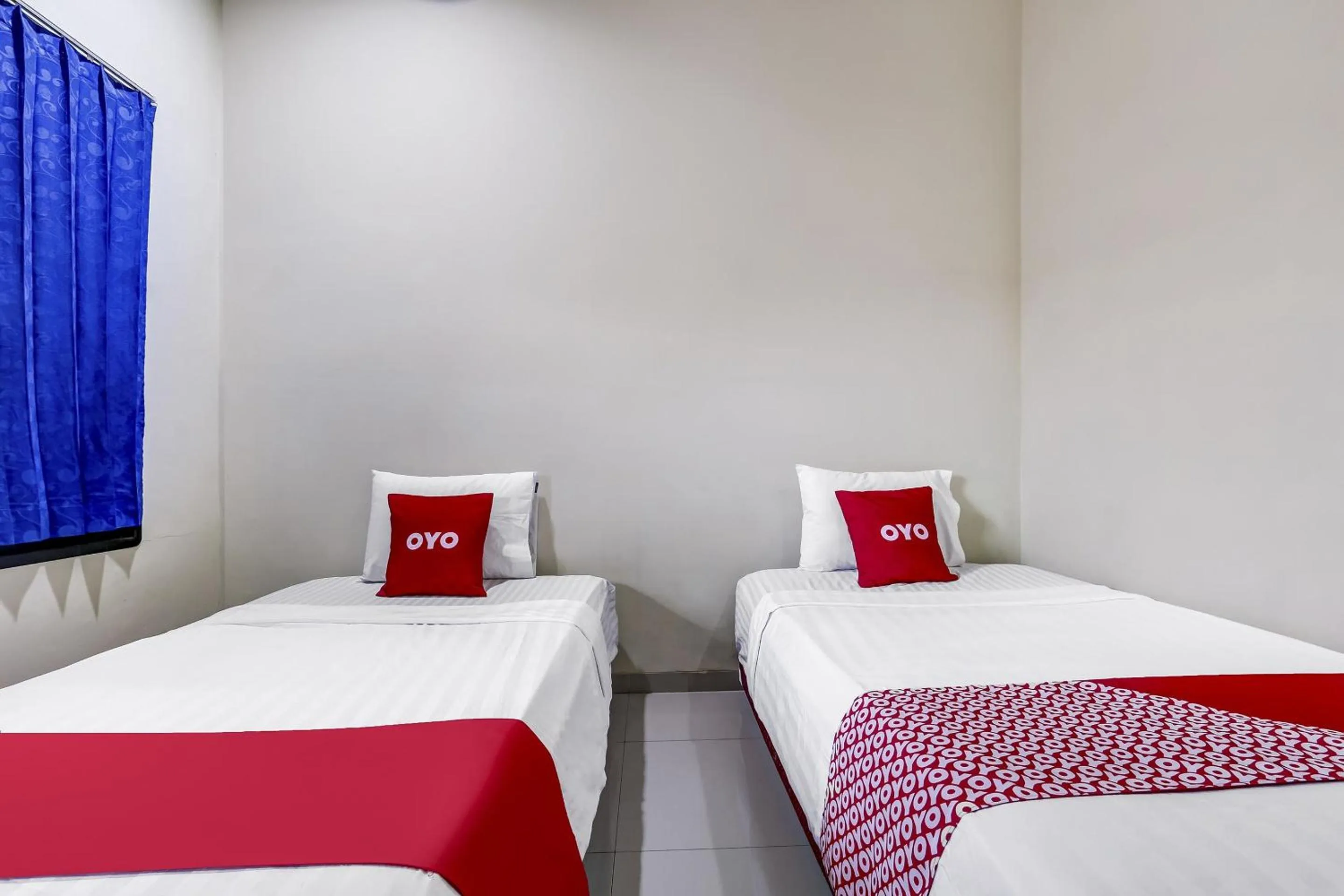 Bedroom in OYO 90927 Homestay Tentrem 2