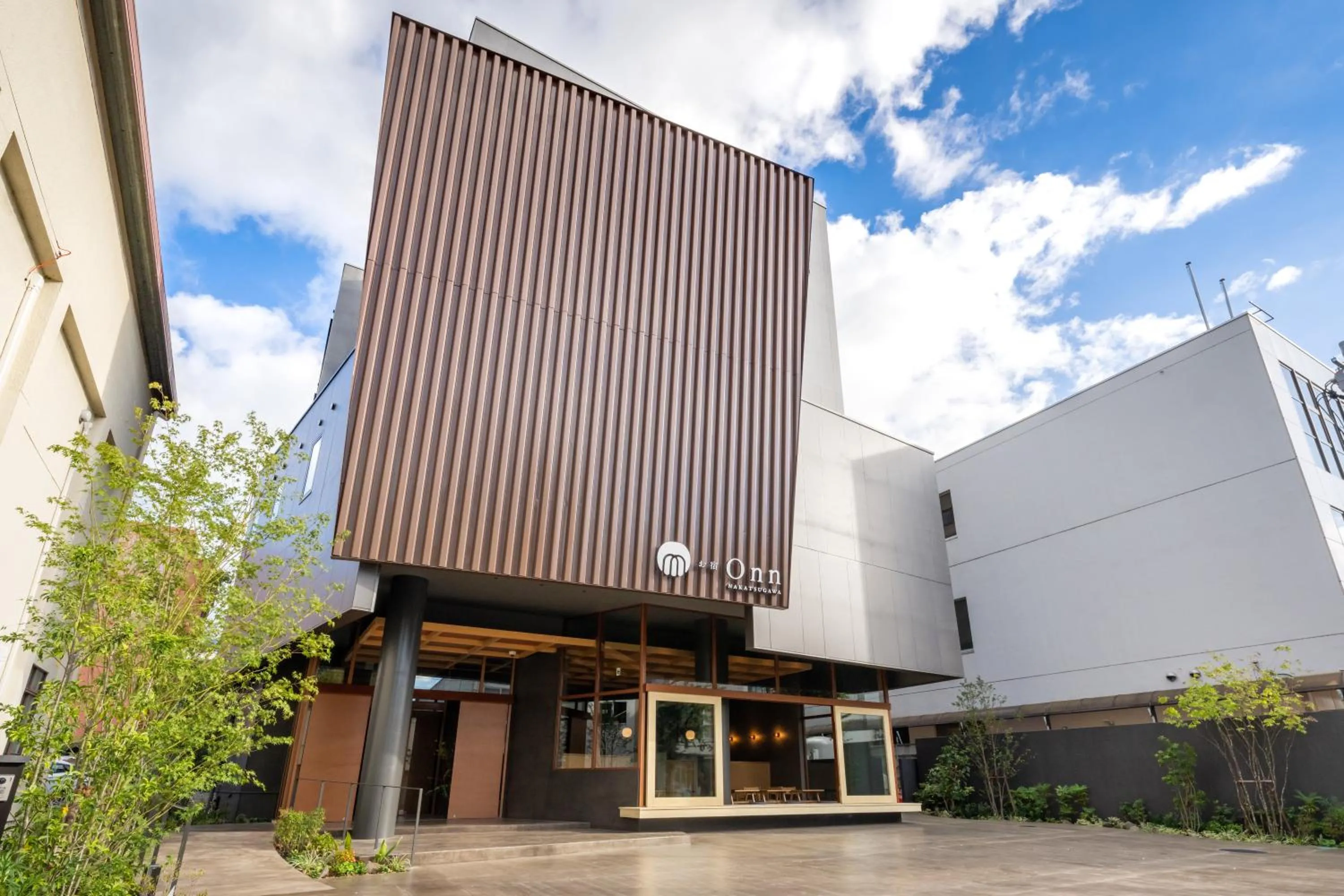 Property building in Onn nakatsugawa