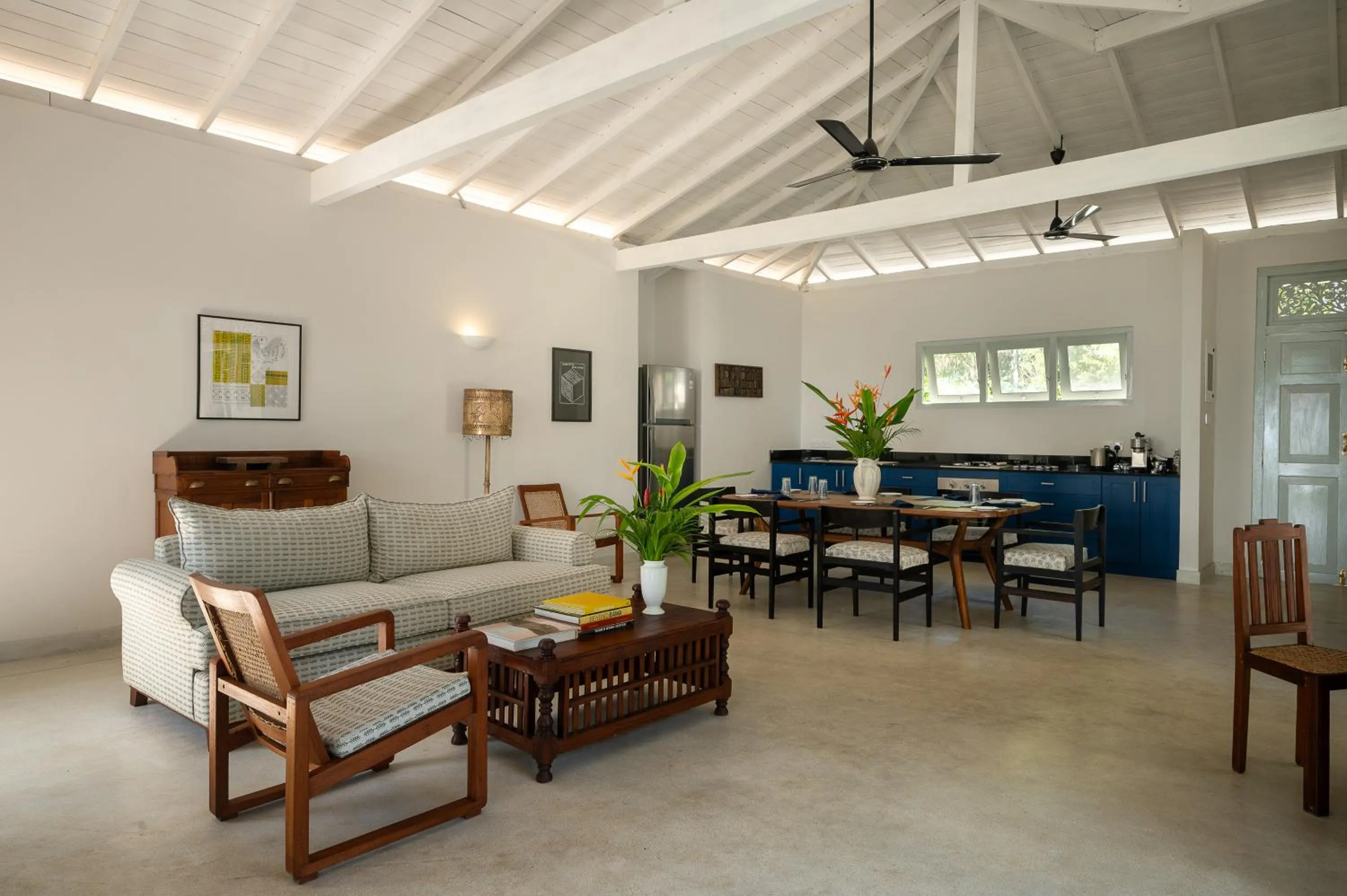 Seating area in Halcyon Mawella