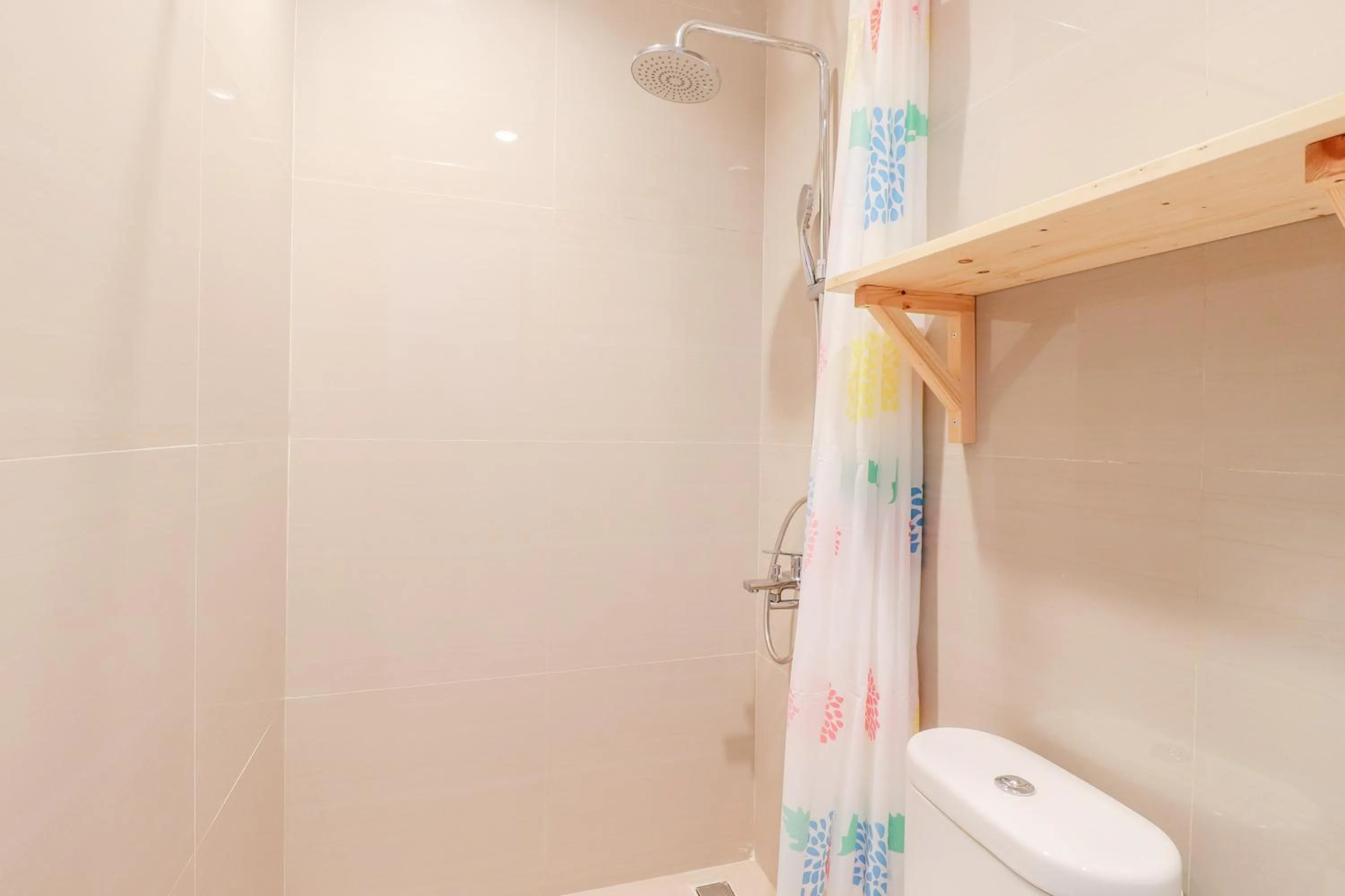 Bathroom in Roemah Kenari