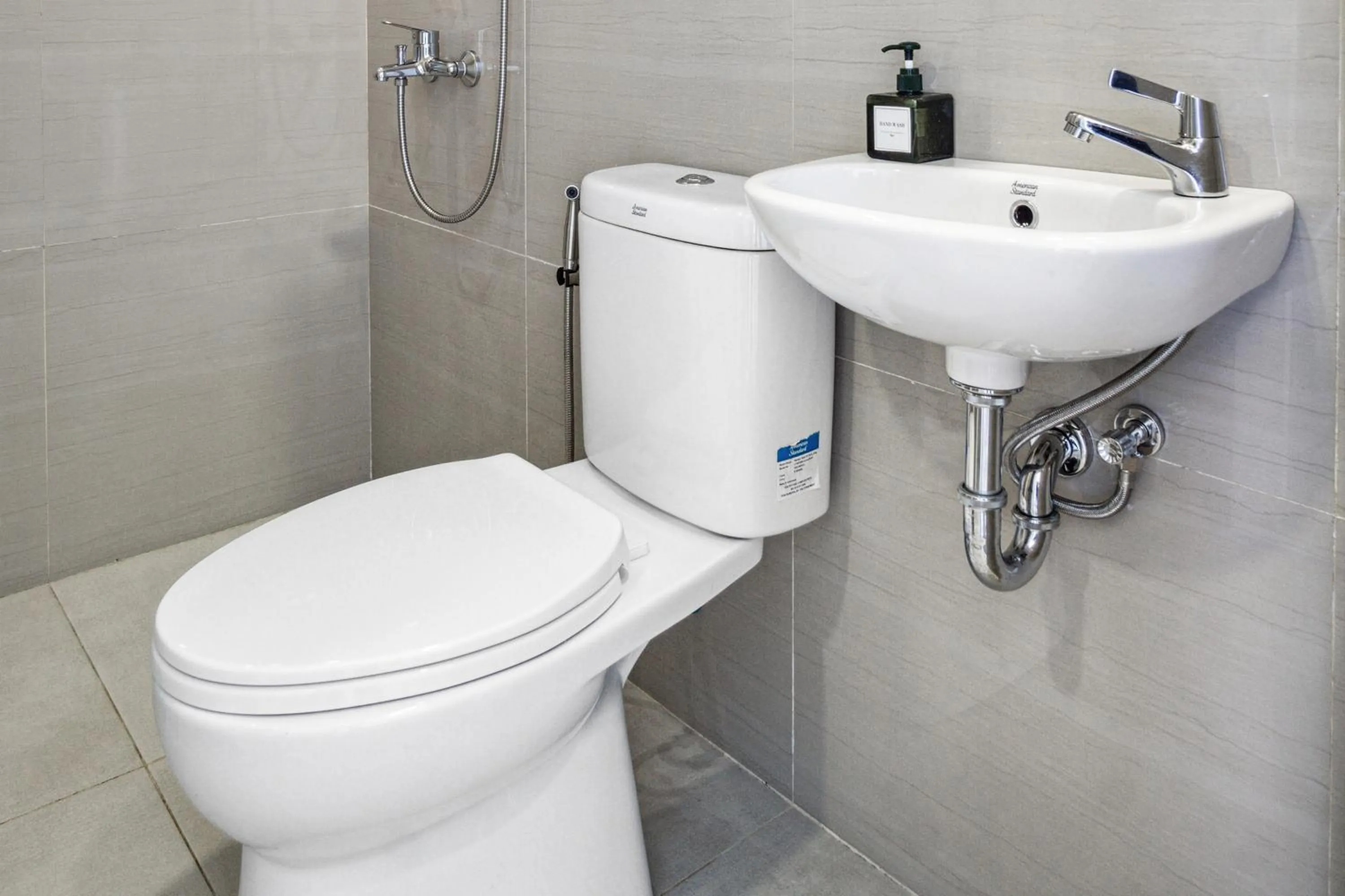 Bathroom in Roemah Kenari