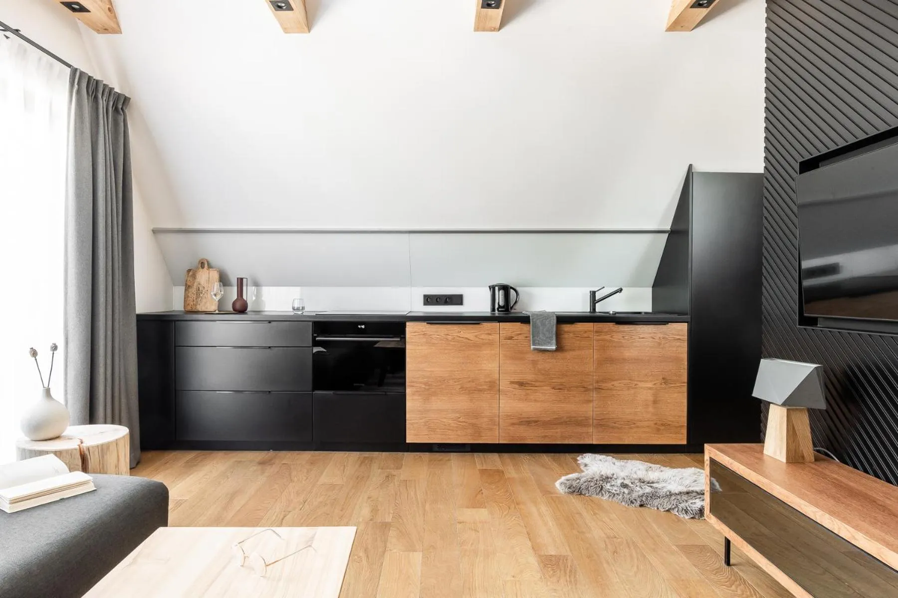 Coffee/tea facilities in Villa T Apartments & SPA