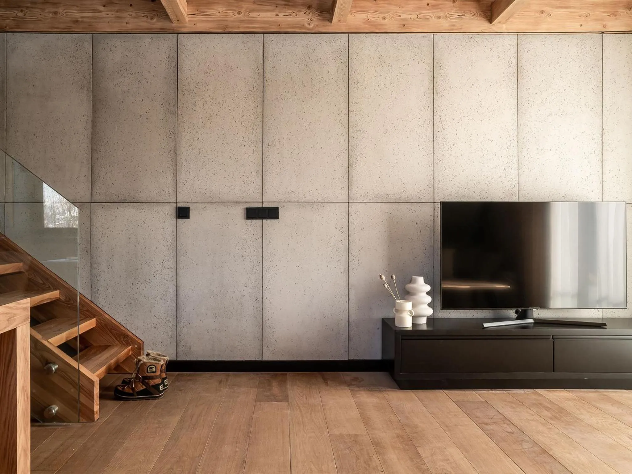 TV and multimedia in Villa T Apartments & SPA