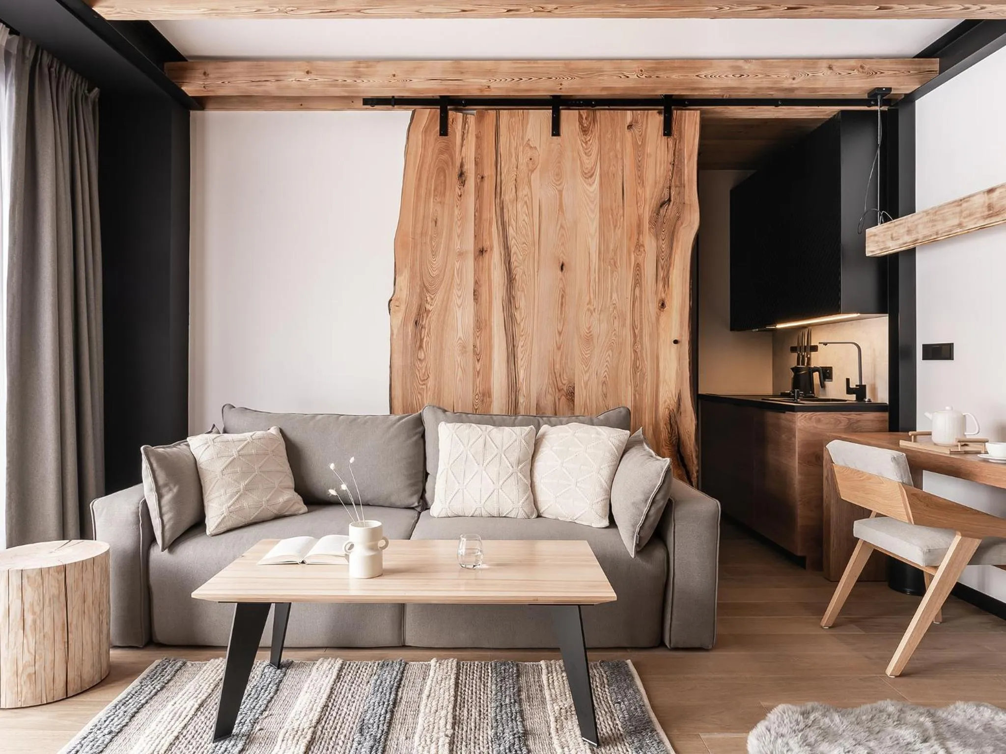 Coffee/tea facilities in Villa T Apartments & SPA