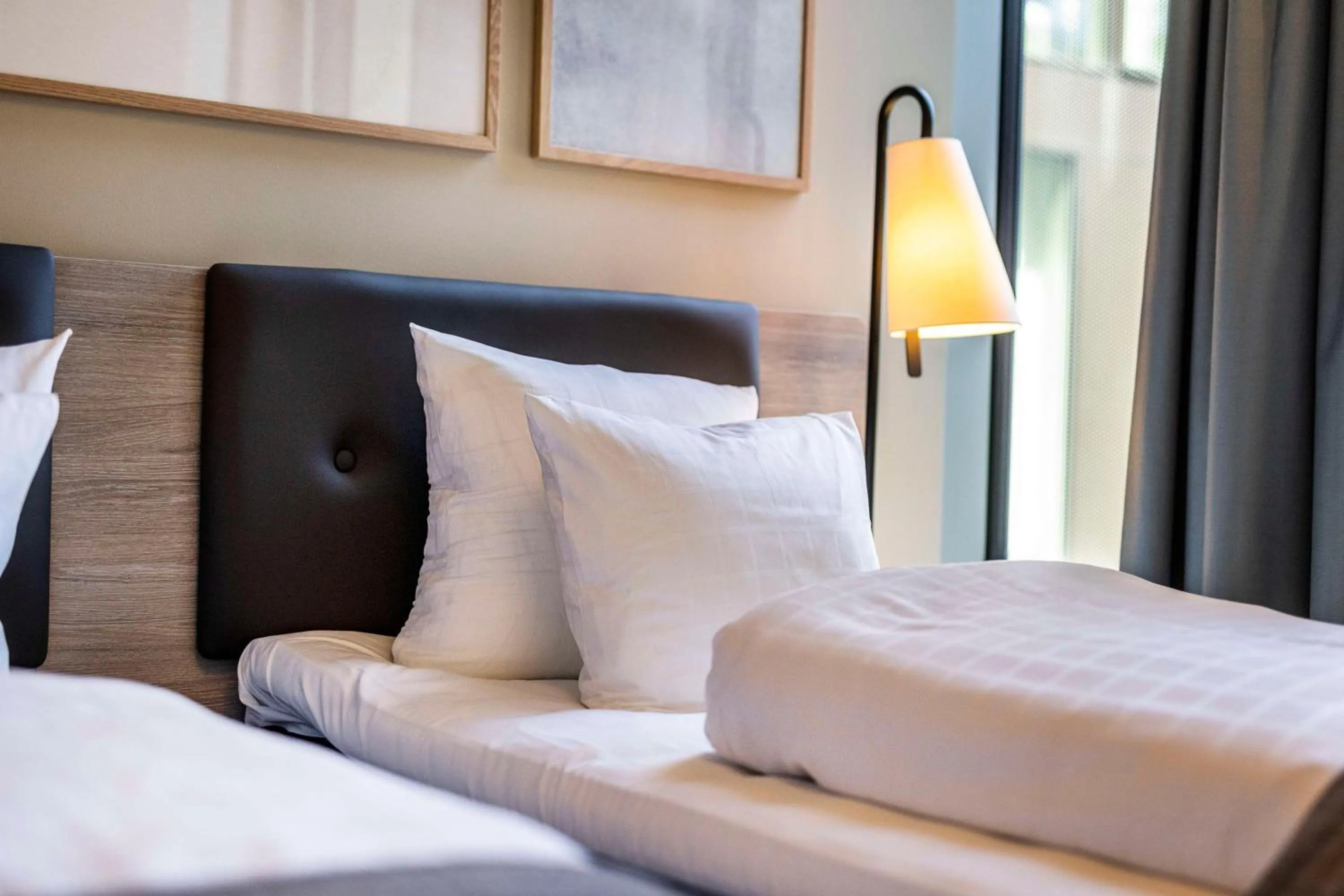 Bedroom, Bed in Scandic Spectrum