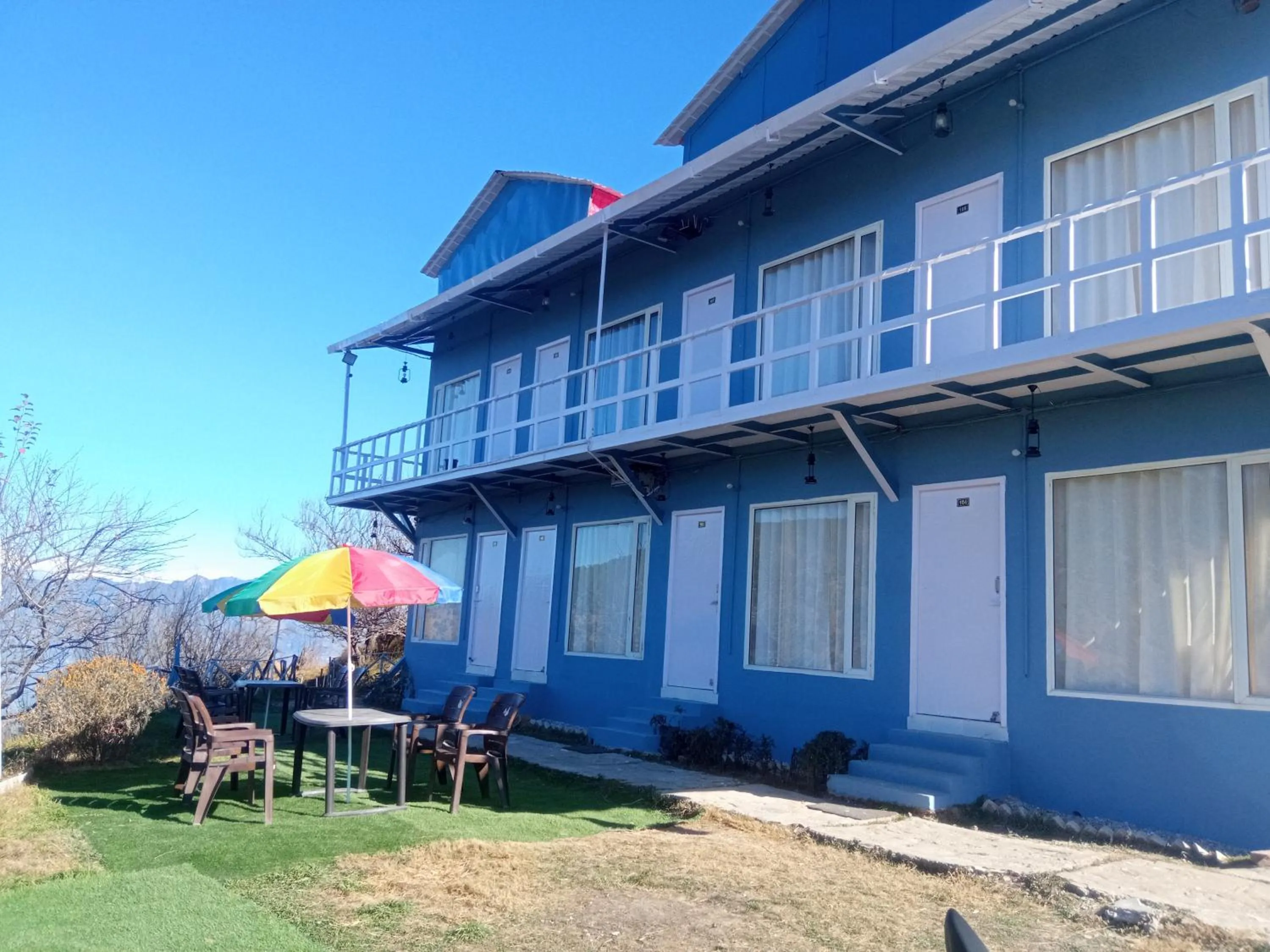 Property building in IN APPLE ESTATE KANATAL - Himalayan View Resort with Courteous Staff