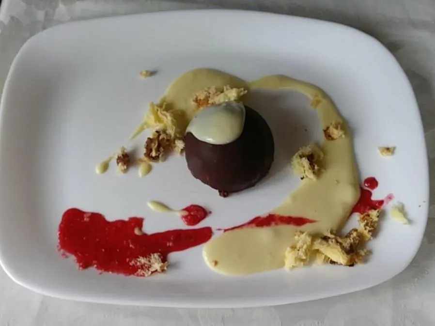 Food in Hotel Beau Sejour