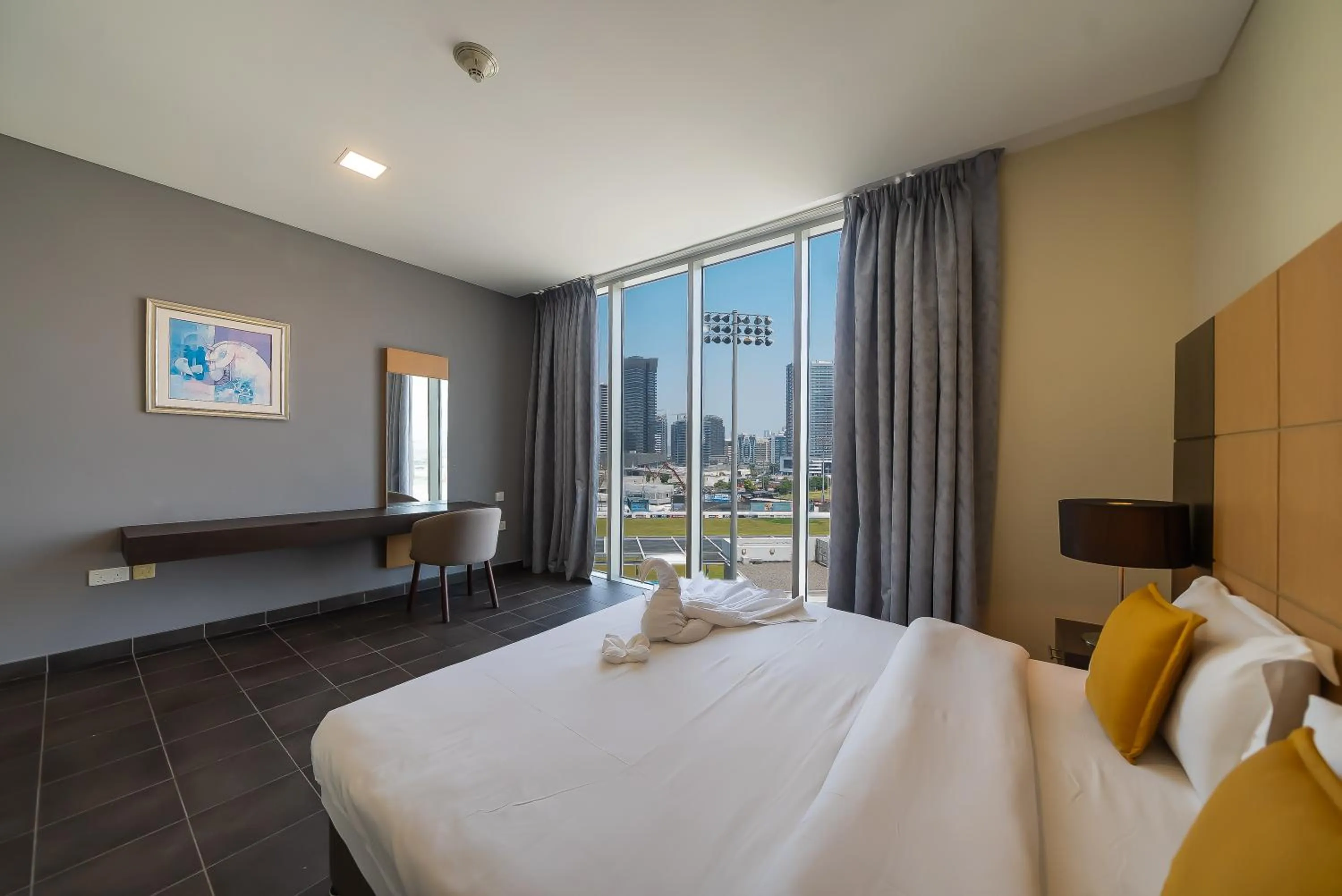 Bedroom, Bed in Emirates Sports Hotel, Dubai Sports City