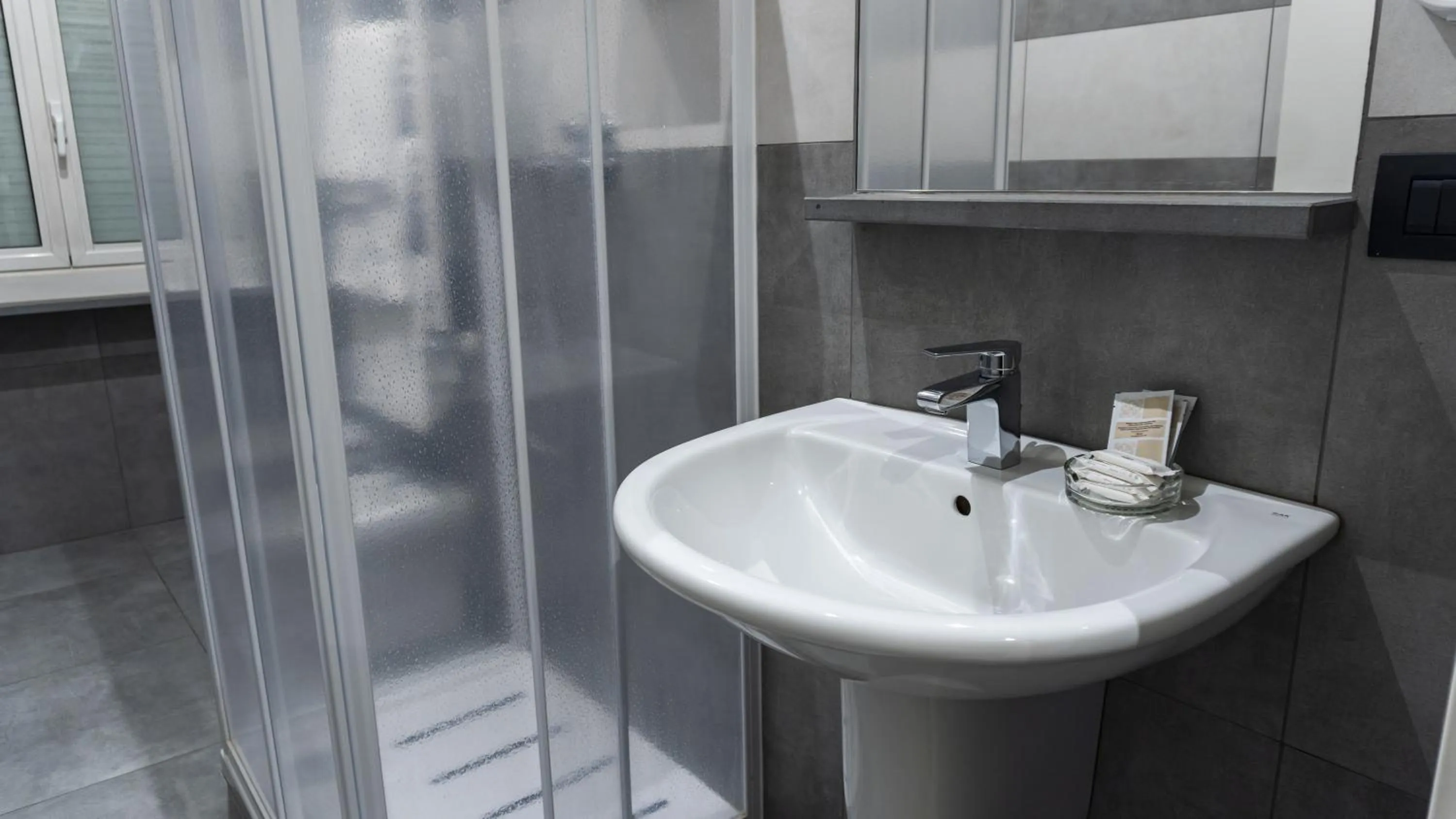 Bathroom in Hotel Rex Milano