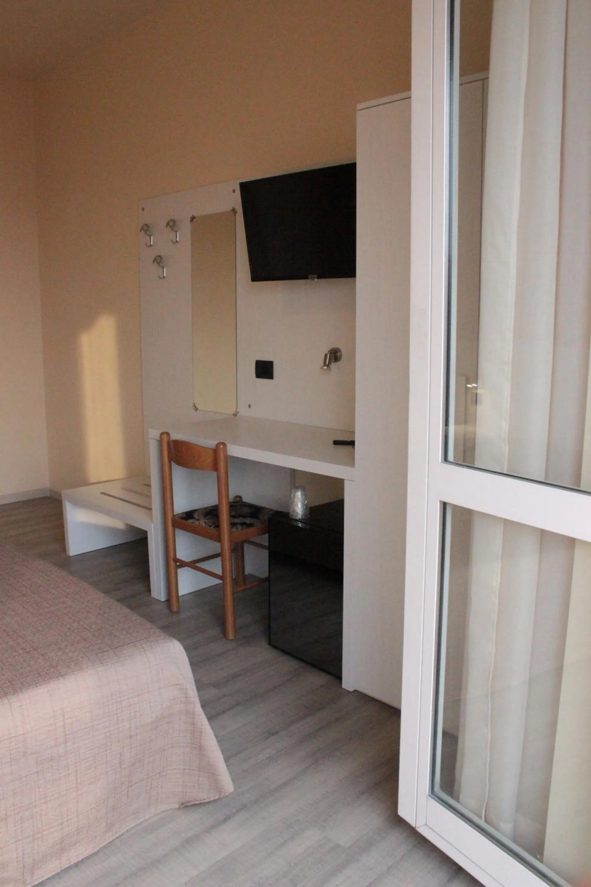 Bedroom, Bed in Hotel Rex Milano