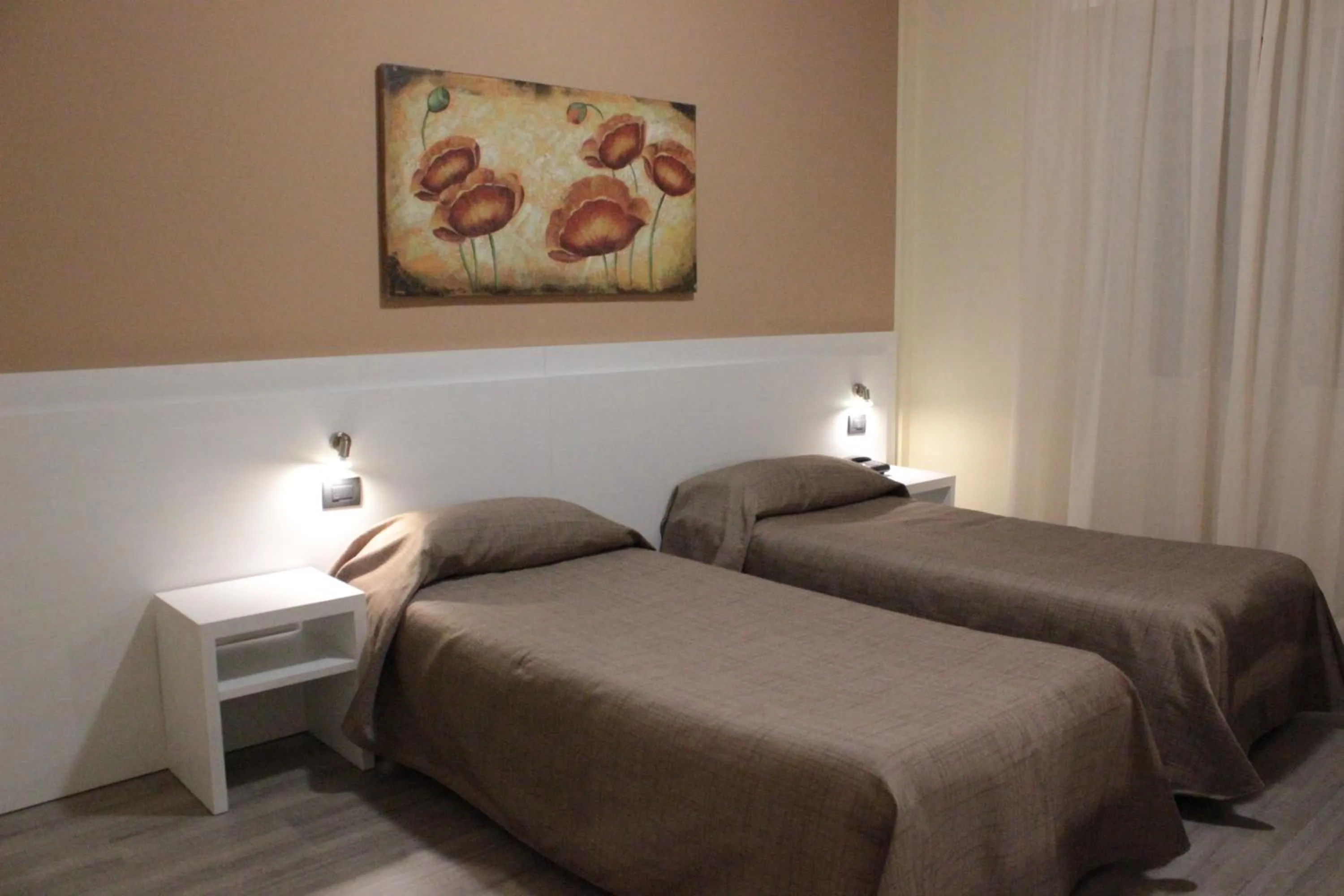 Bedroom, Bed in Hotel Rex Milano