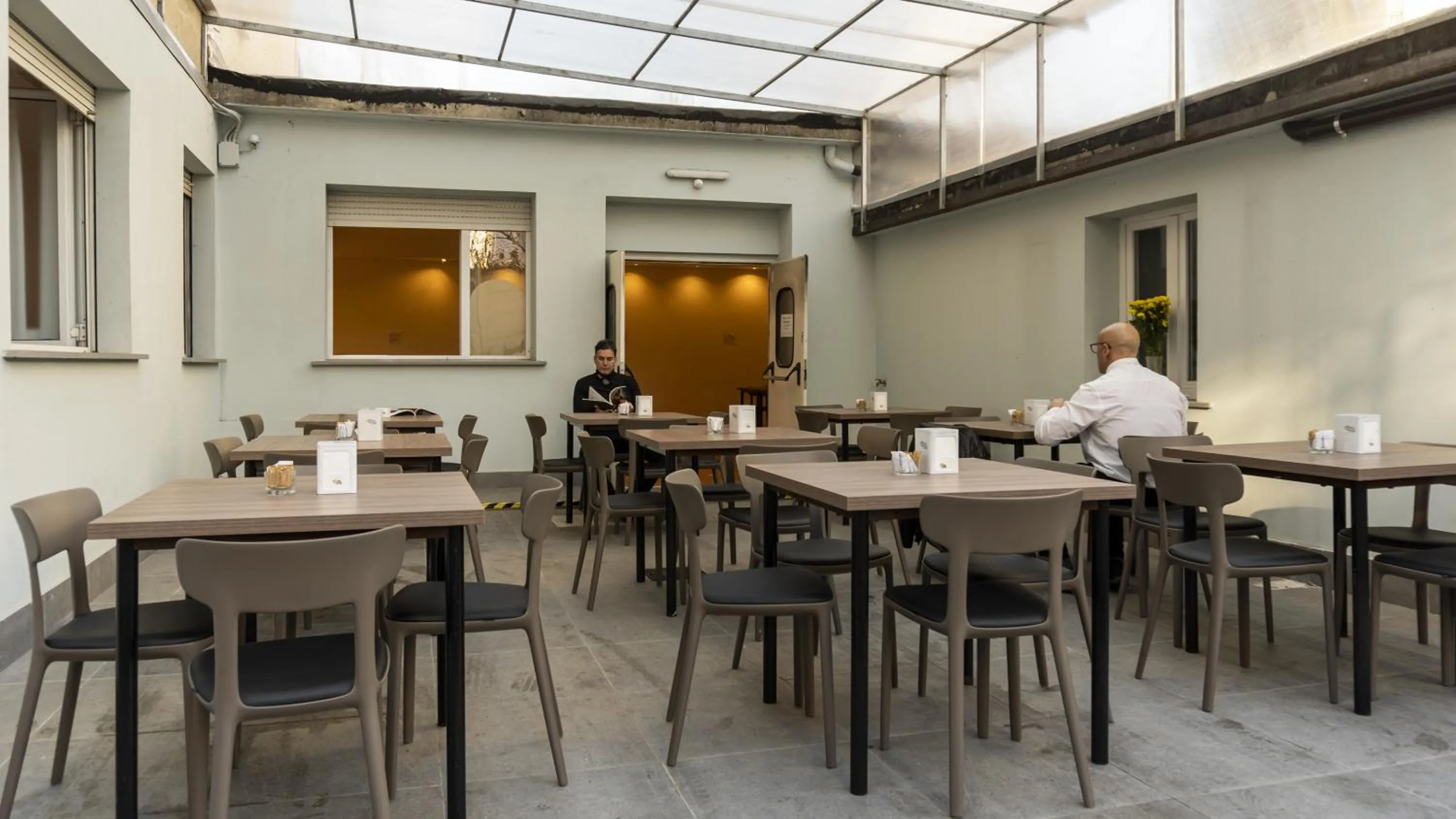 Restaurant/places to eat in Hotel Rex Milano