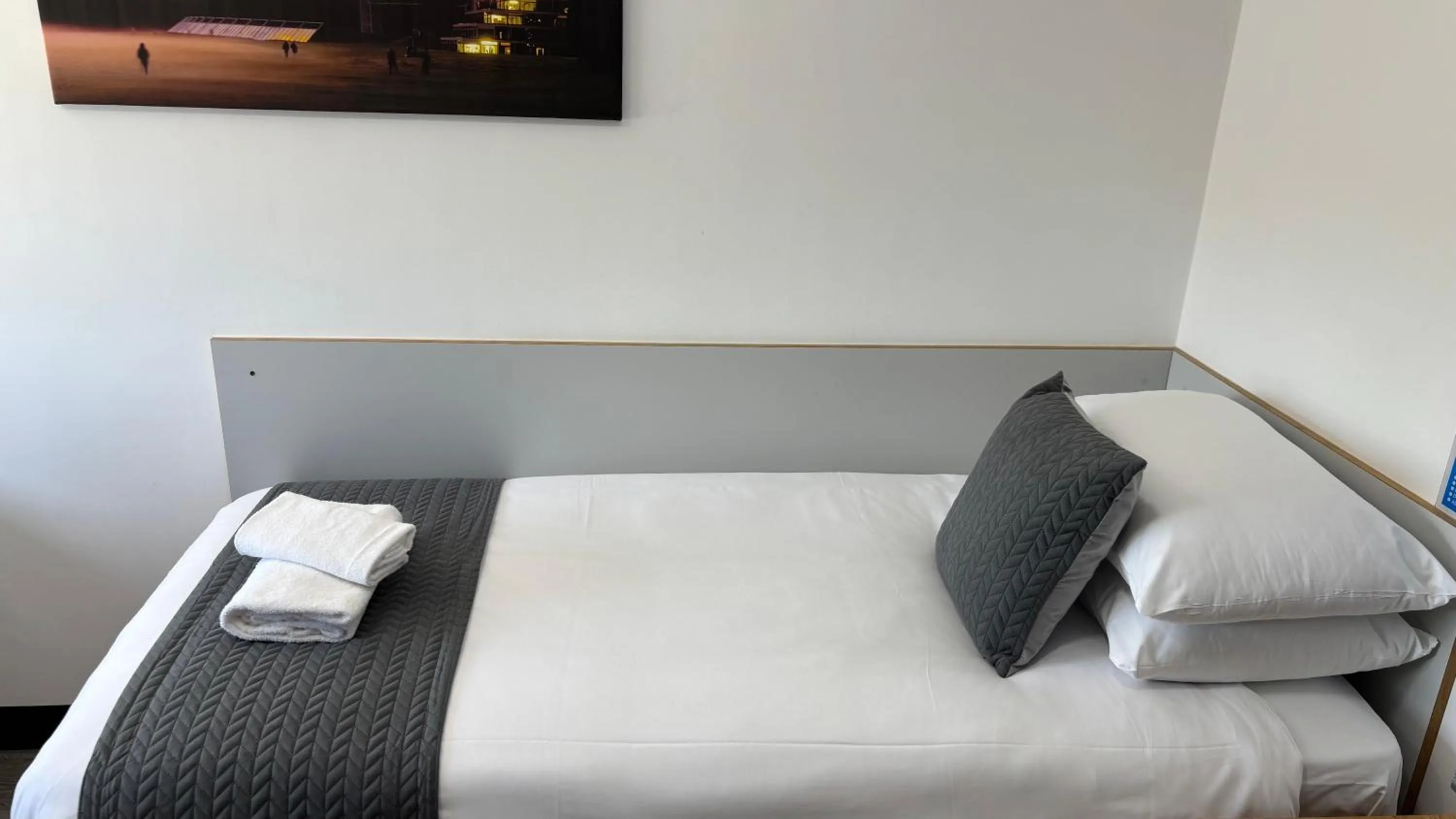 Bed in Broadview Hotel