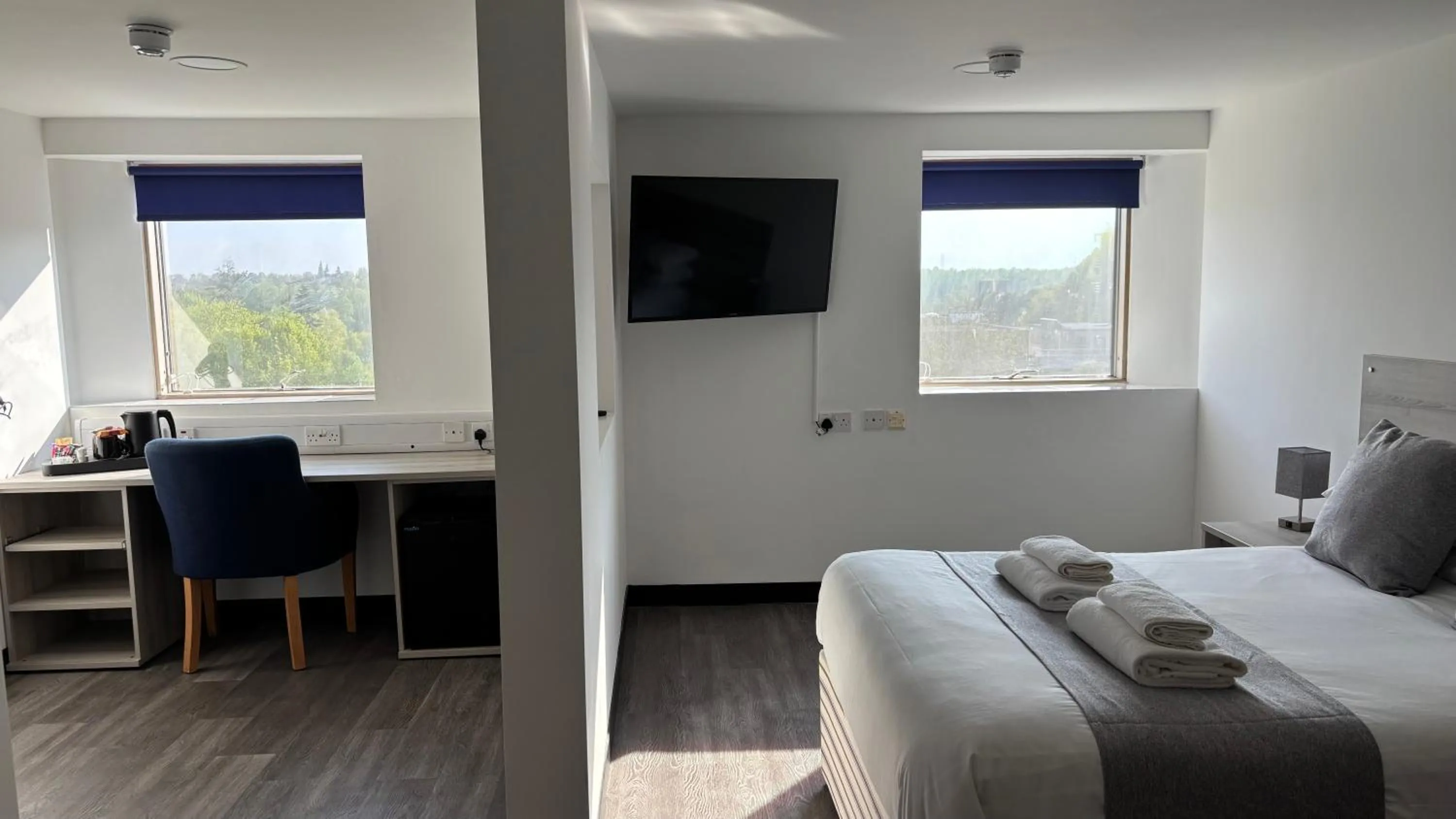 TV and multimedia, Bed in Broadview Hotel