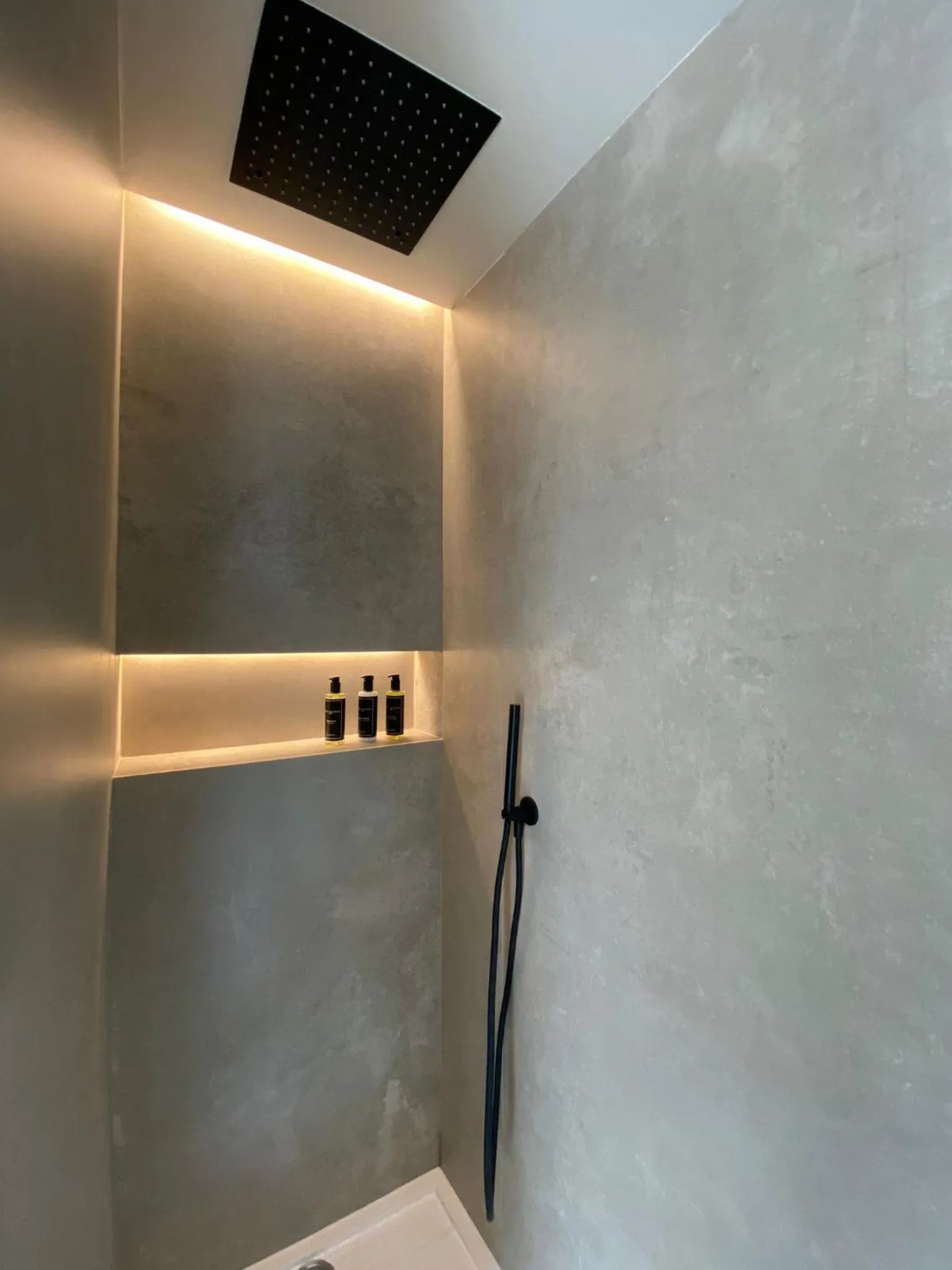 Shower in S´Estancia Suites