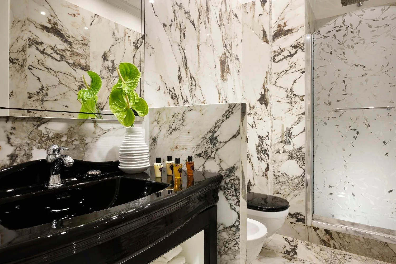 Bathroom in Hotel President