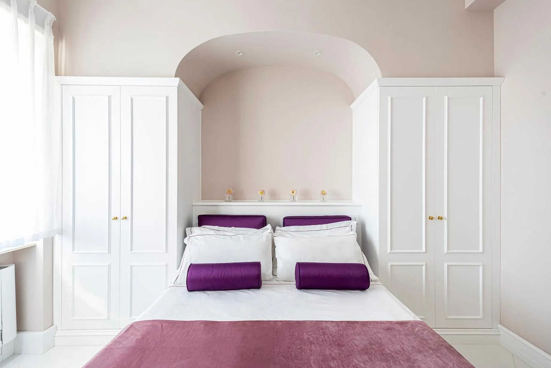 Bedroom, Bed in Hotel President