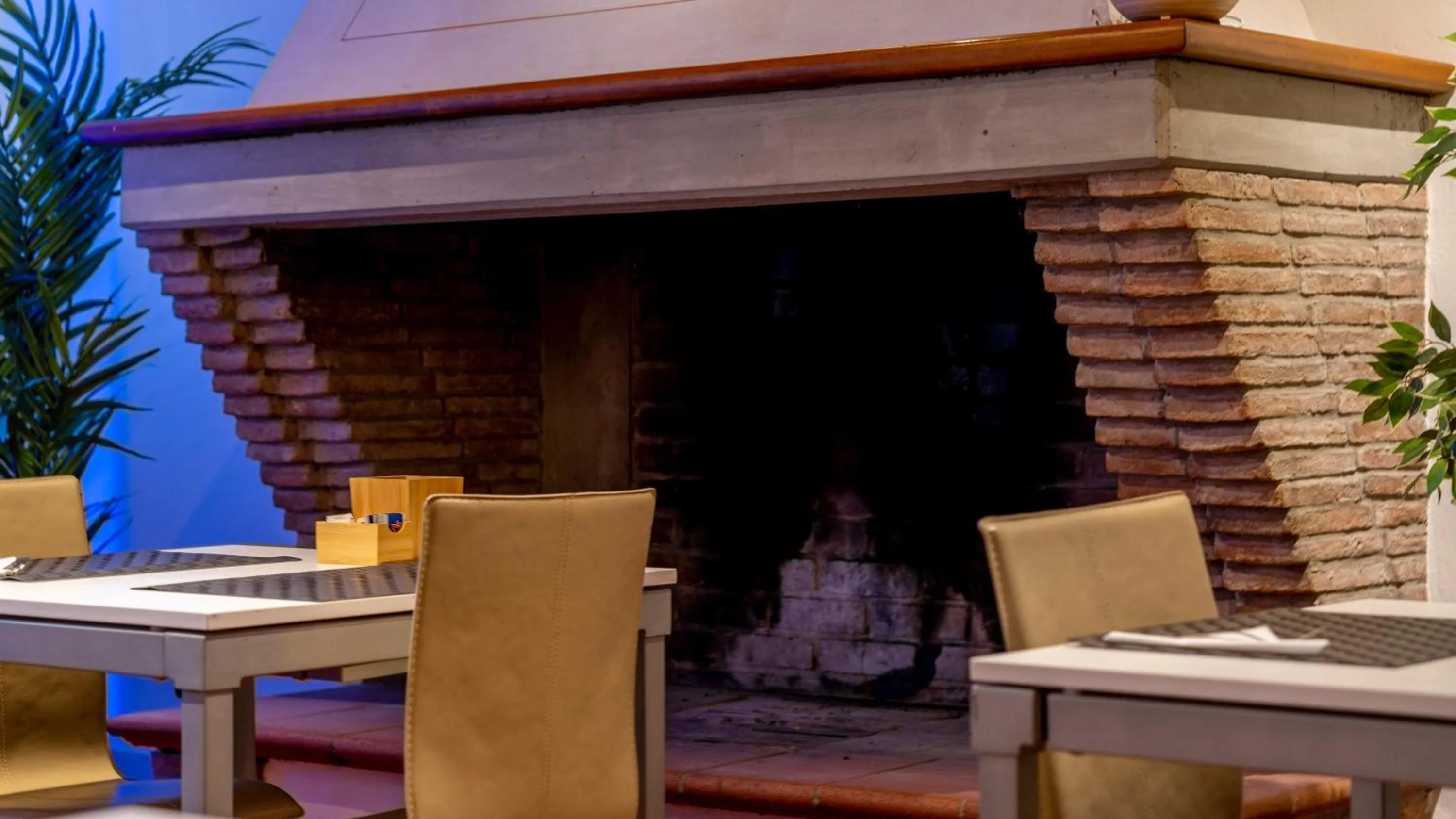 Confidence Hotel Ligabue