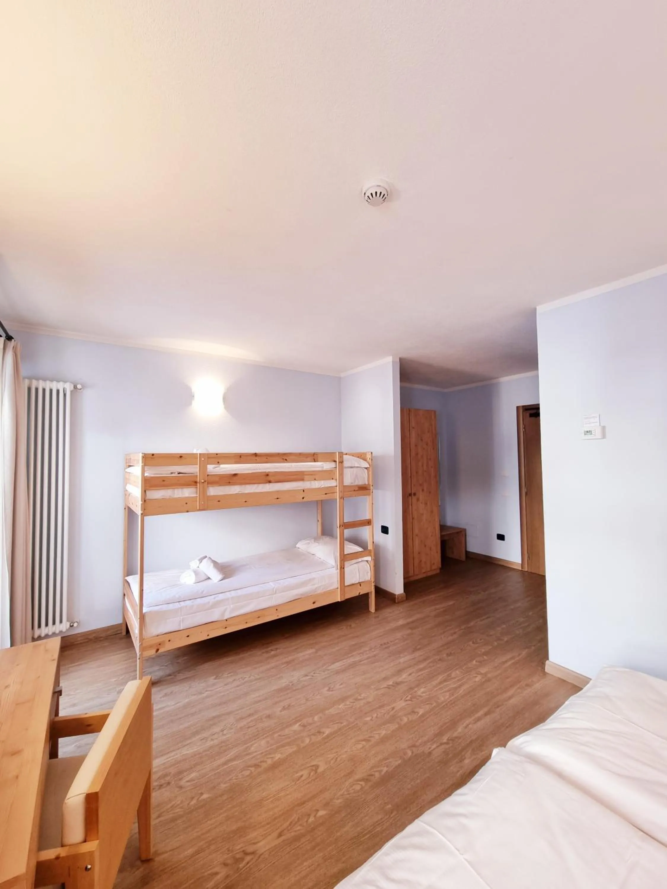 Bed in Hotel San Carlo, tra Bormio e Livigno