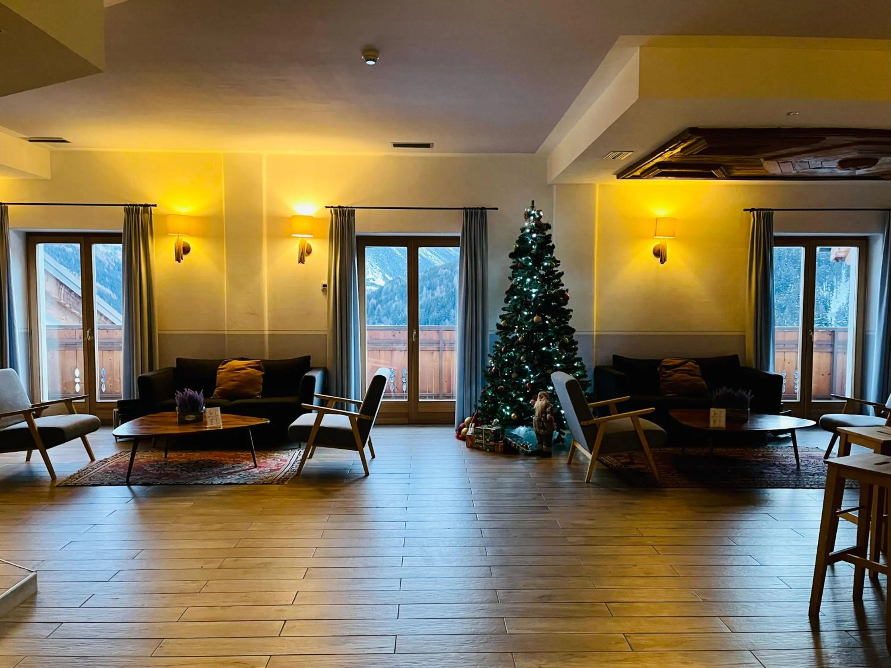 Lounge or bar in Hotel San Carlo, tra Bormio e Livigno